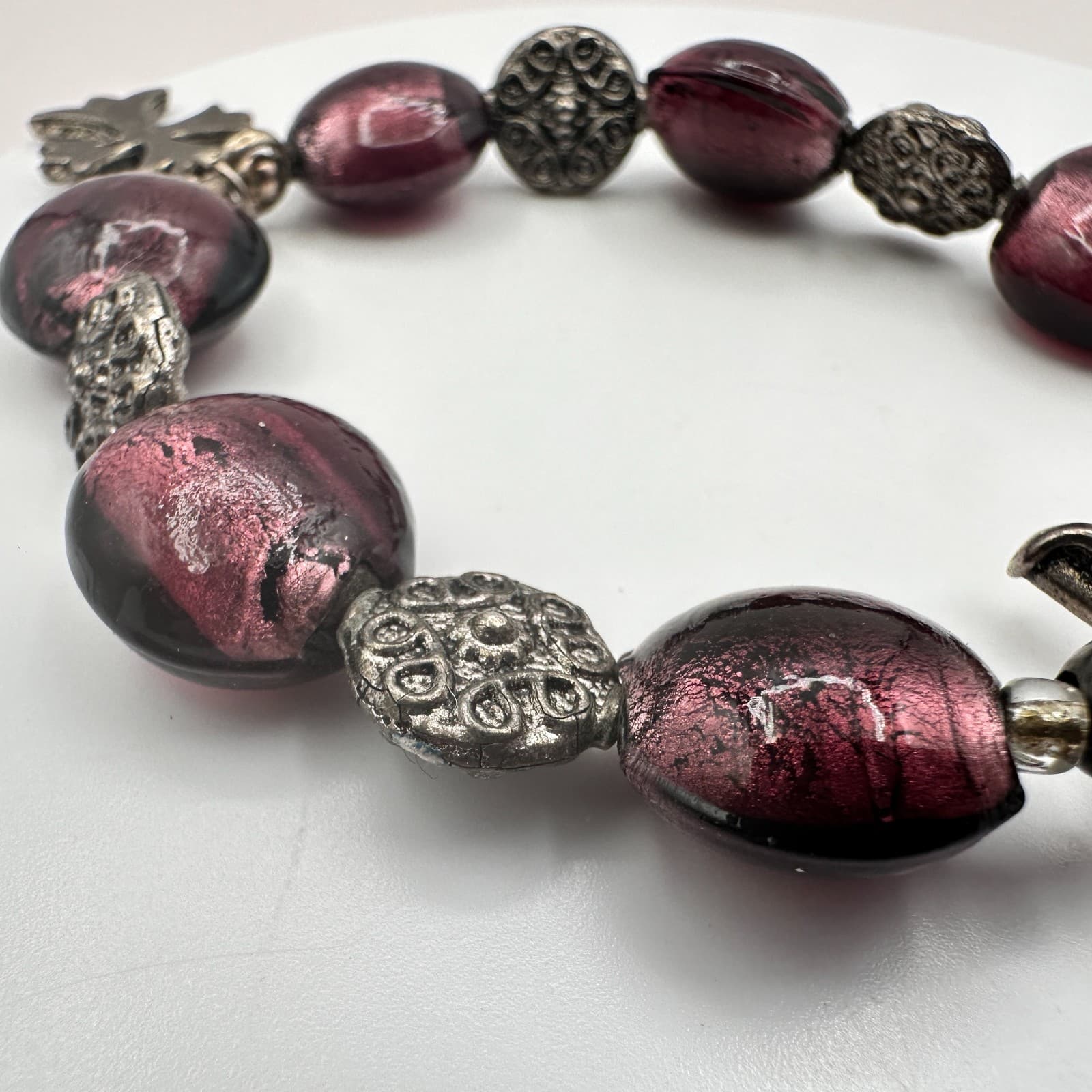 Vintage 90s Silver Tone Leaf Cross Charm Purple Foil Glass Bead Toggle Bracelet - Thumbnail 5