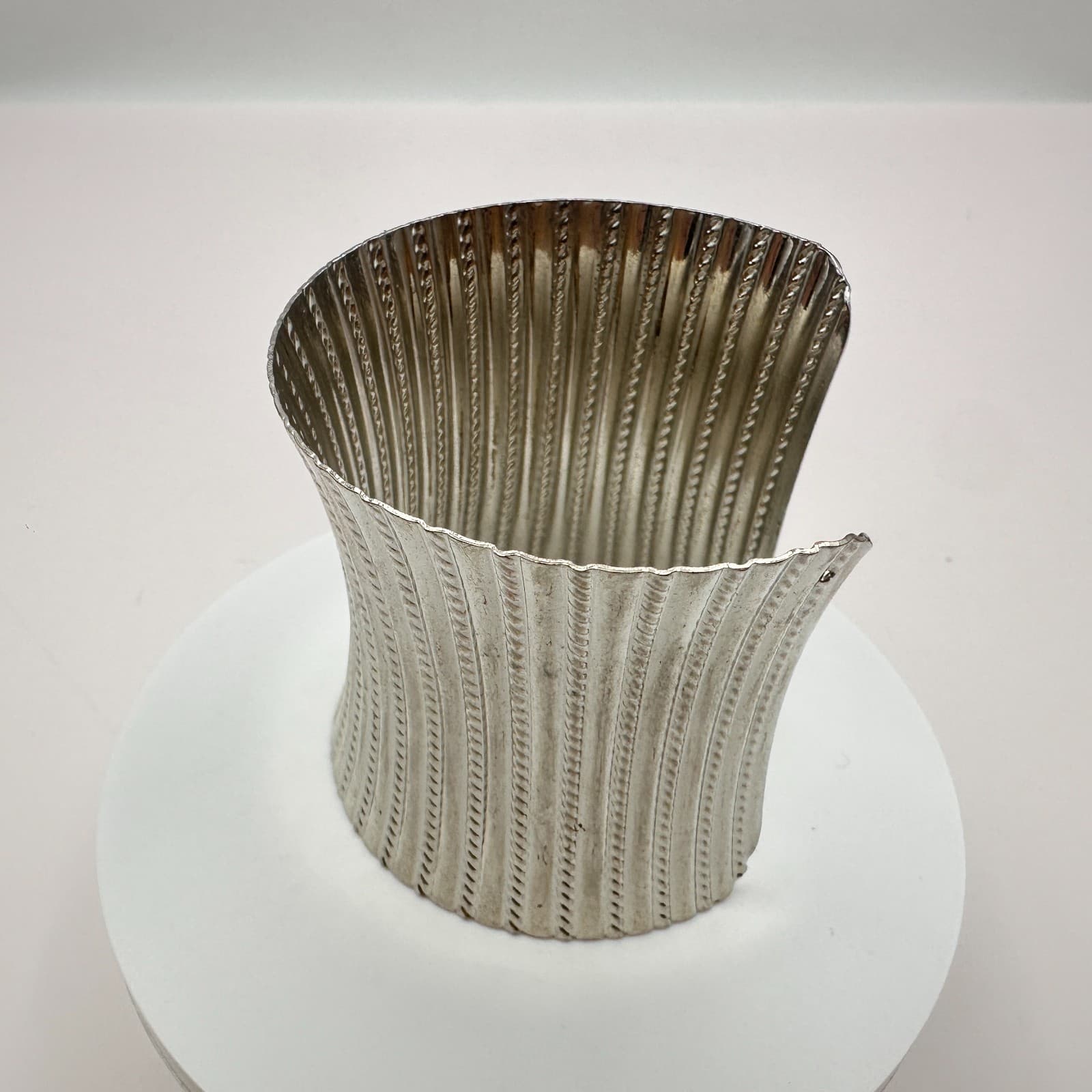 Vintage Y2K Silver Tone Wide Ribbed Cuff Bracelet Statement Boho Women's Jewelry - Thumbnail 3