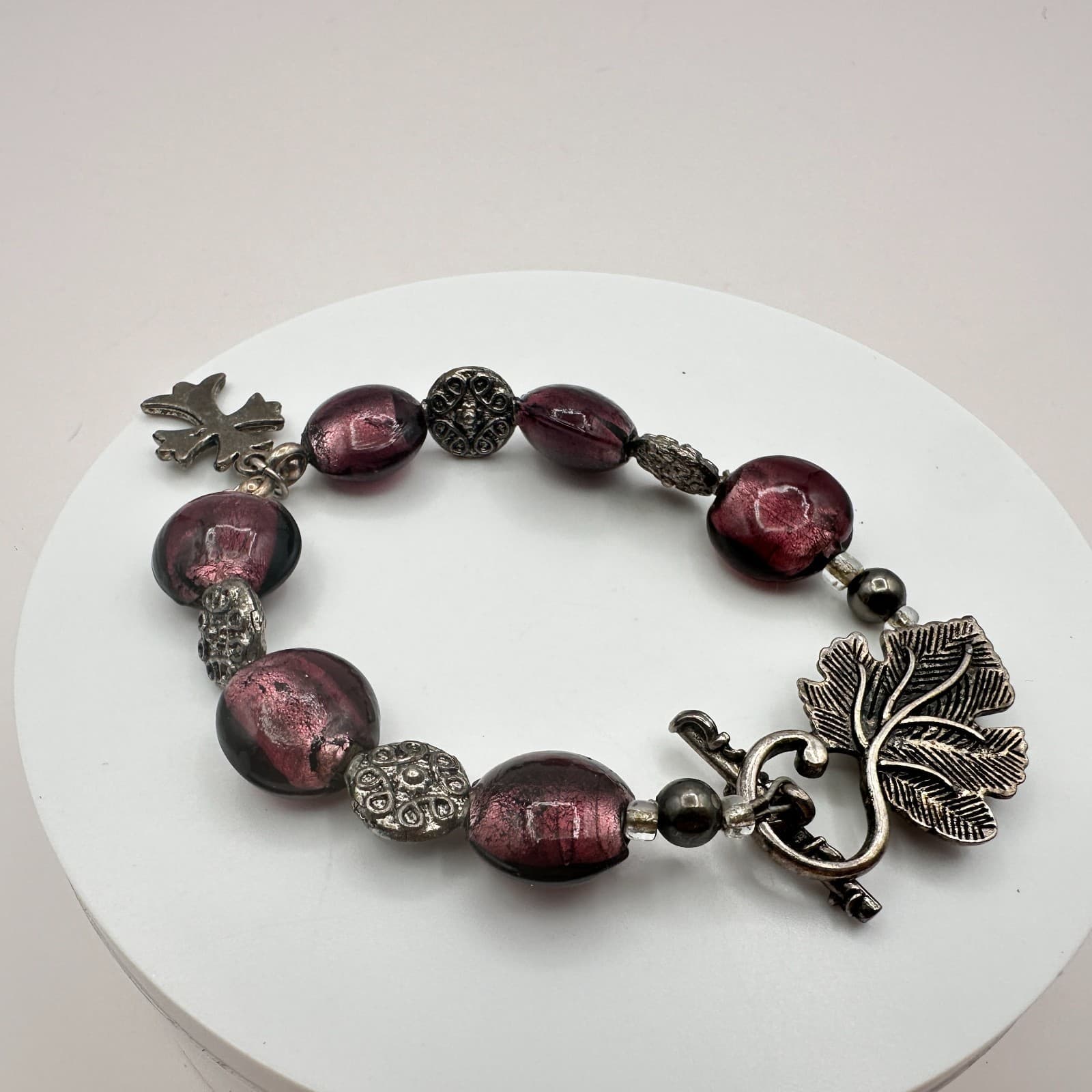 Vintage 90s Silver Tone Leaf Cross Charm Purple Foil Glass Bead Toggle Bracelet - Thumbnail 2