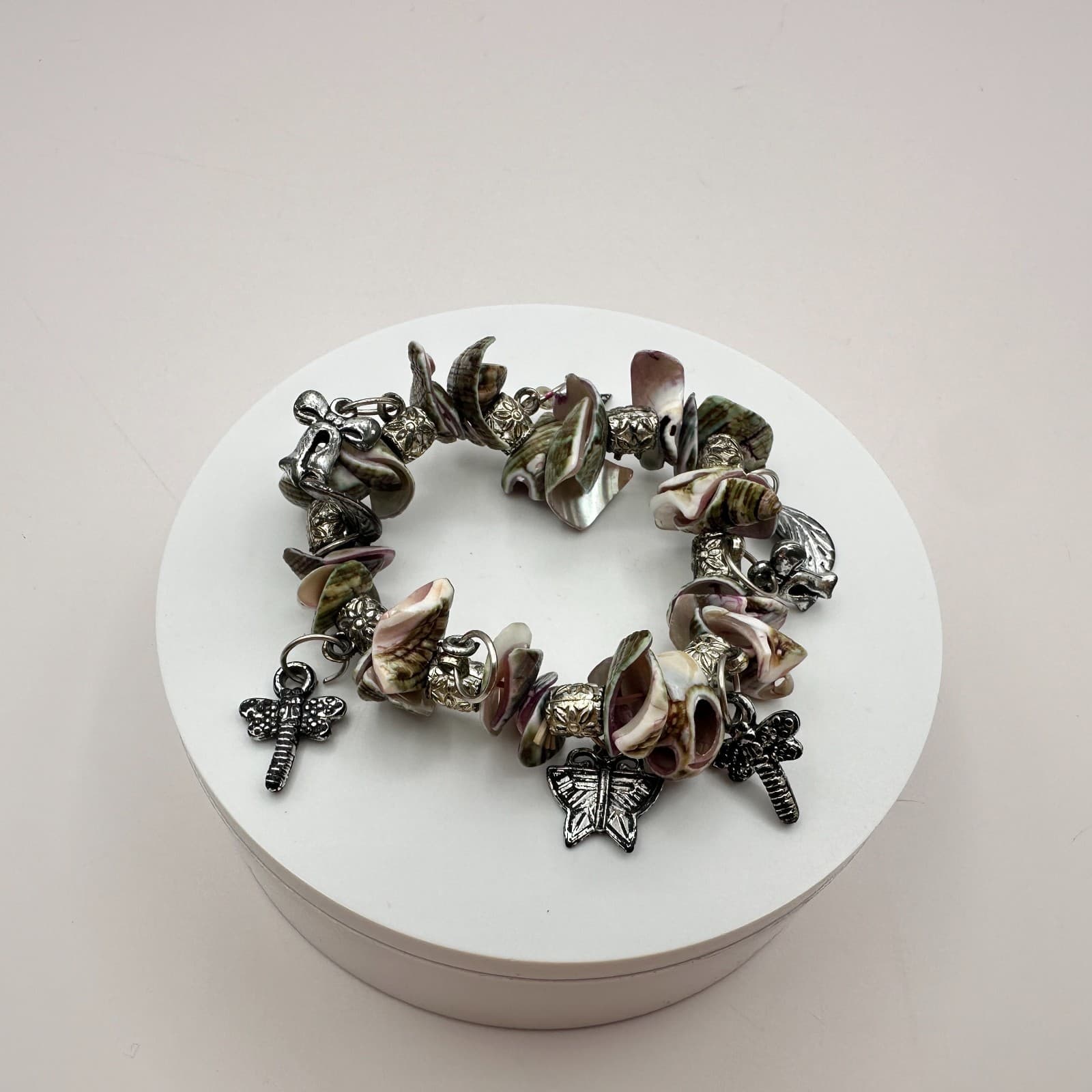 Vintage 90s Boho Shell Silver Tone Charm Bracelet Statement Women's Jewelry - Thumbnail 5