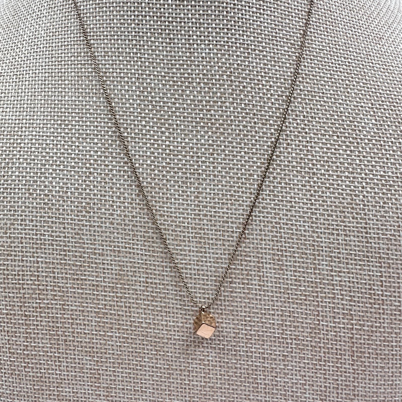 Vintage Y2K Gold Tone Hammered Cube Geometric Pendant Necklace Women's Jewelry - Thumbnail 4