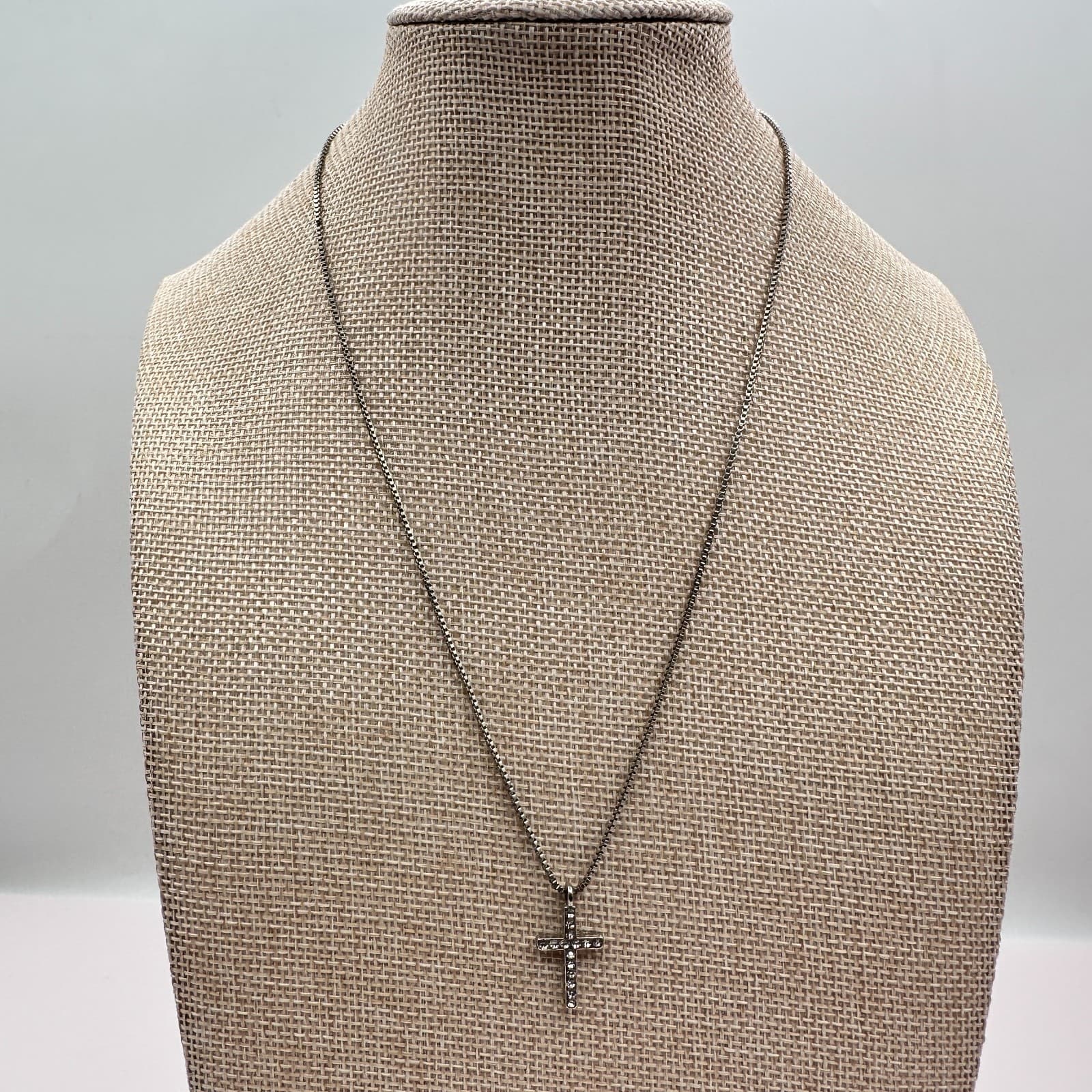 Vintage Y2K Silver Tone Clear Rhinestone Cross Pendant Necklace Women's Jewelry - Thumbnail 4