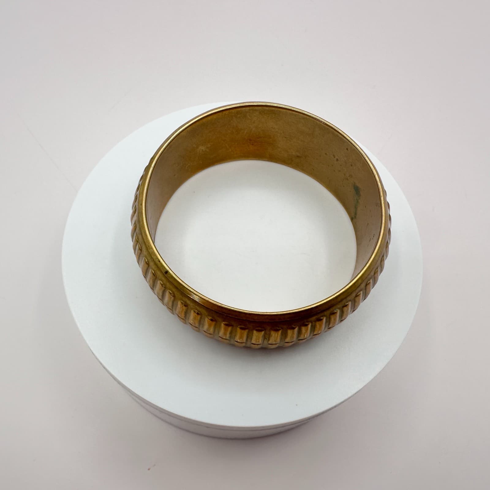 Vintage 90s Brass Tone Stacking Ribbed Bangle Statement Women's Classic Jewelry - Thumbnail 5