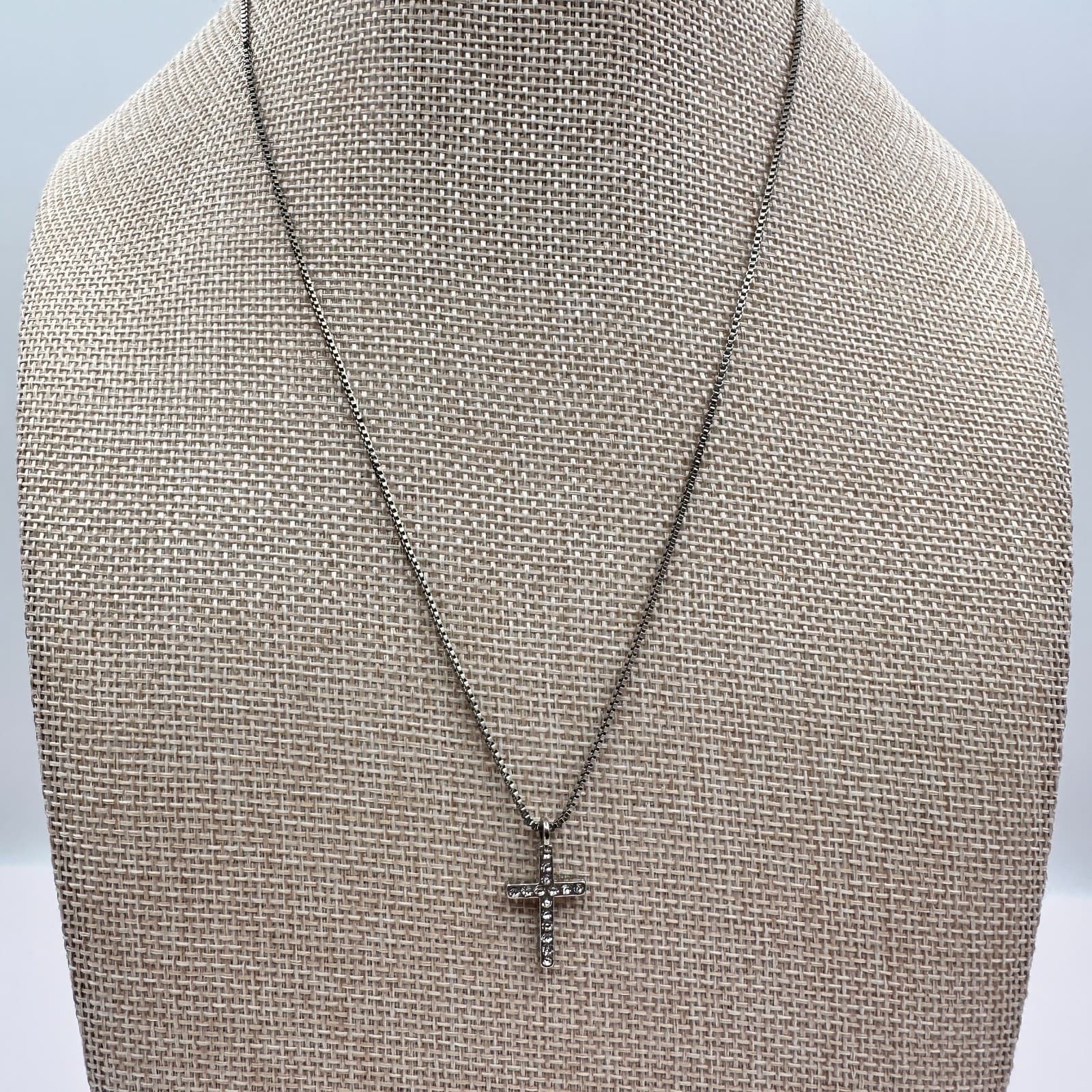 Vintage Y2K Silver Tone Clear Rhinestone Cross Pendant Necklace Women's Jewelry - Thumbnail 7
