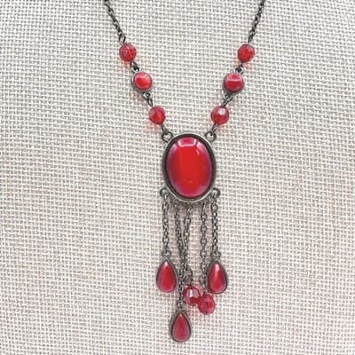 Vintage Y2K Red Cabochon Gunmetal Tone Chain Tassel Necklace Statement Jewelry