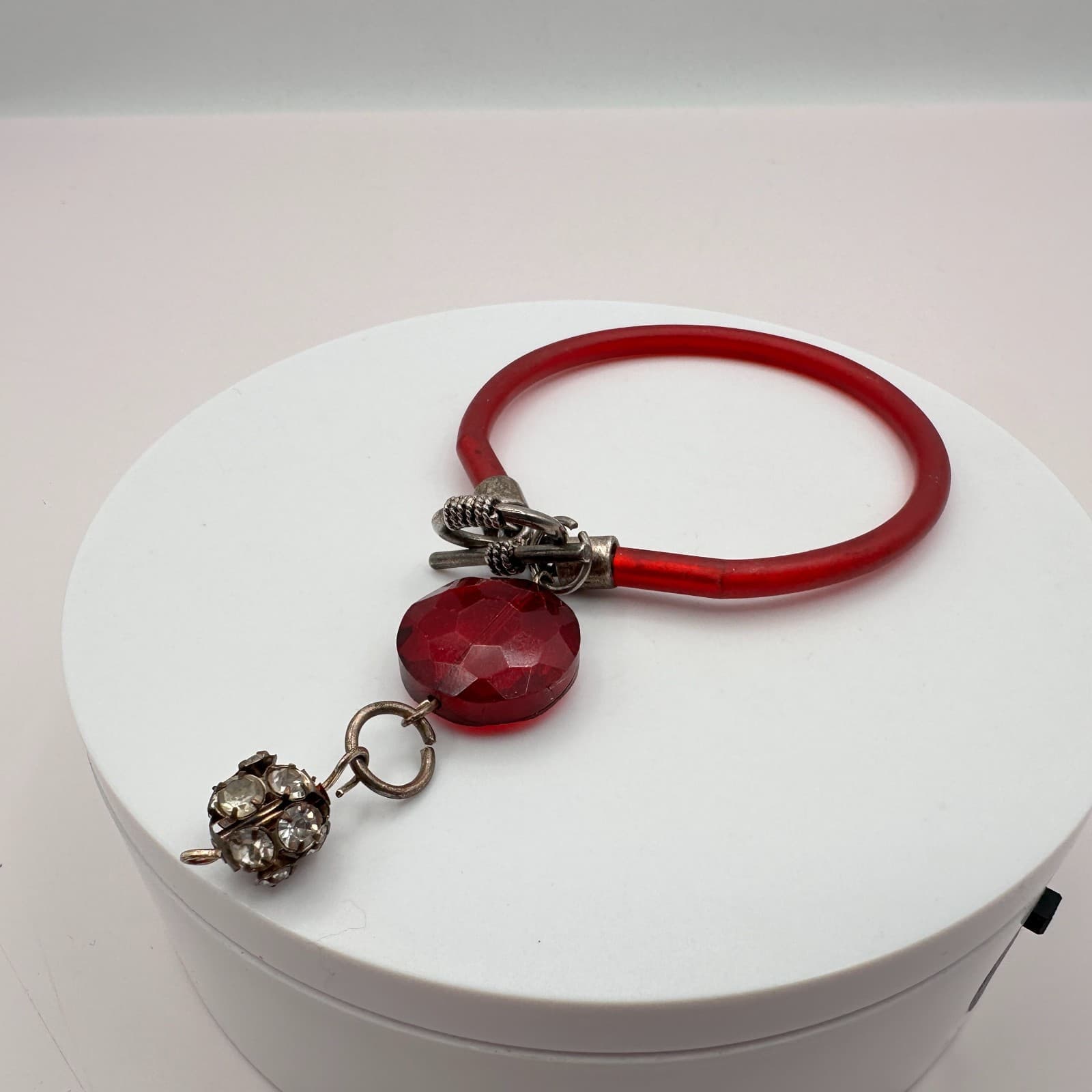 Vintage Y2K Red Lucite Bracelet Faceted Bead Rhinestone Ball Charms Jewelry - Thumbnail 6