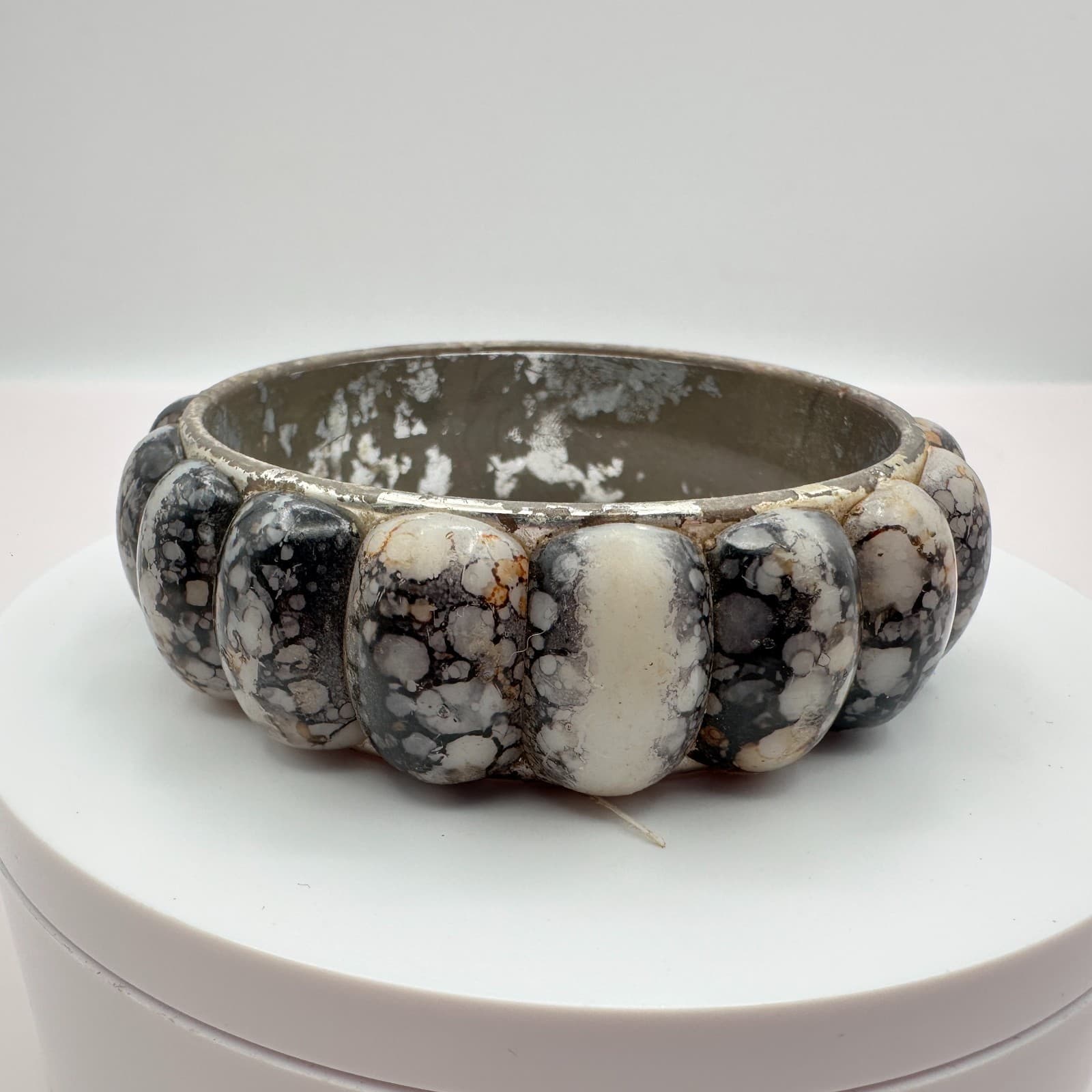 Vintage Y2K B&W Spotted Stone Bangle Bracelet Silver Tone Statement Jewelry - Thumbnail 7