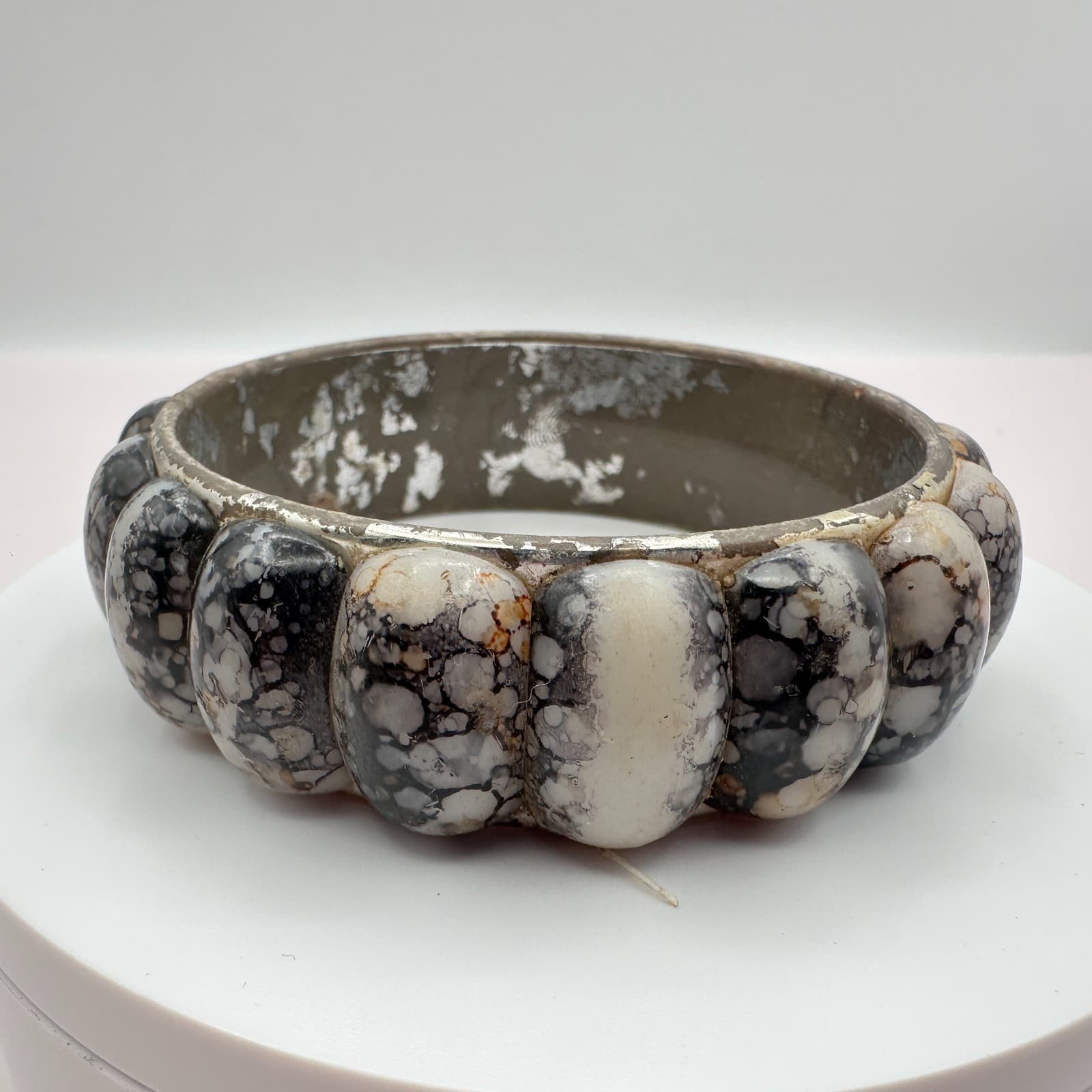 Vintage Y2K B&W Spotted Stone Bangle Bracelet Silver Tone Statement Jewelry - Thumbnail 5