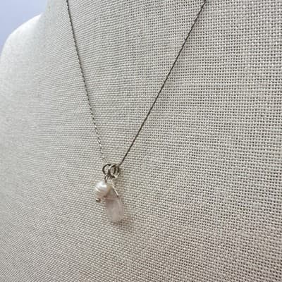 Vintage Y2K Rose Quartz Pearl Teardrop Pendant Necklace Silver Tone Jewelry - Thumbnail 5