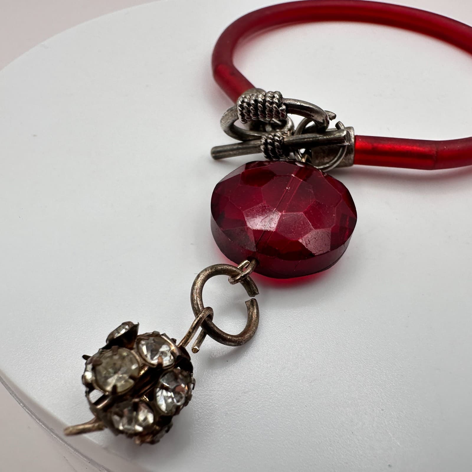 Vintage Y2K Red Lucite Bracelet Faceted Bead Rhinestone Ball Charms Jewelry - Thumbnail 5