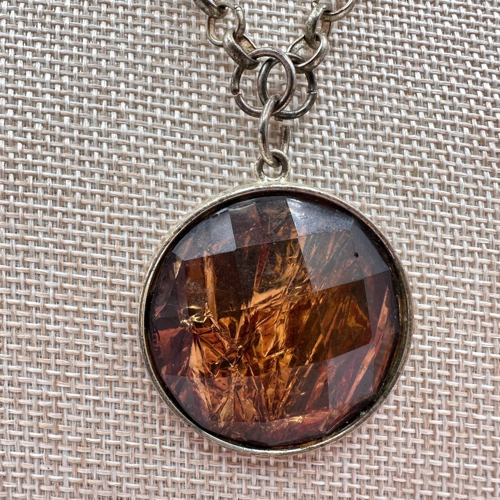 Vintage 90s Silver Tone Amber Foil Glass Round Pendant Necklace Women's Jewelry