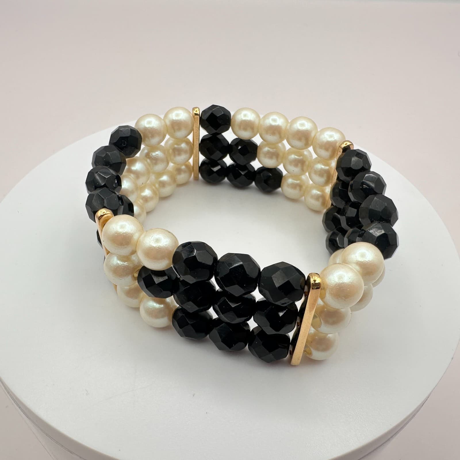 Vintage 80s Triple Strand Faux Pearl Black Bead Stretch Bracelet Elegant Jewelry - Thumbnail 7