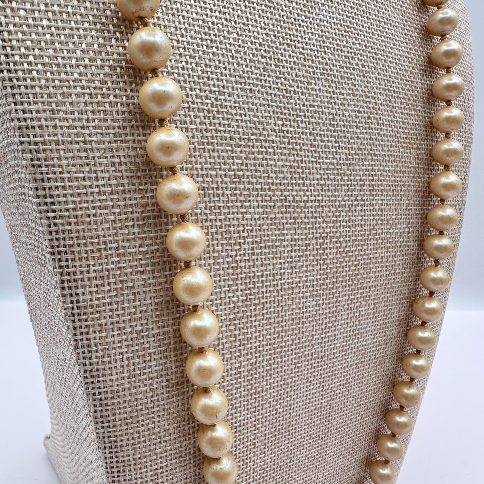 Vintage 90s Cream Faux Pearl Beaded Necklace Women's Classic Fashion Jewelry - Thumbnail 5