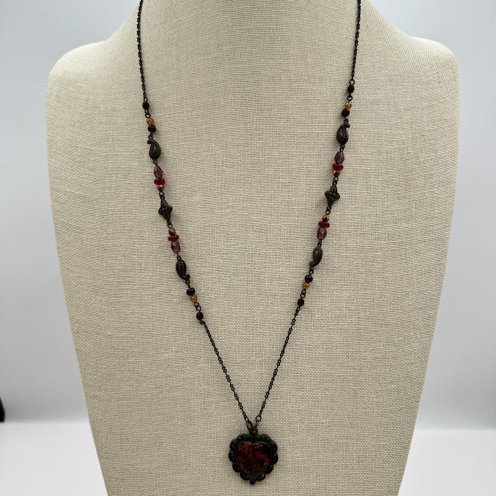 Vintage 80s Glass Beaded Dried Red Pressed Flower Heart Pendant Necklace Jewelry - Thumbnail 7