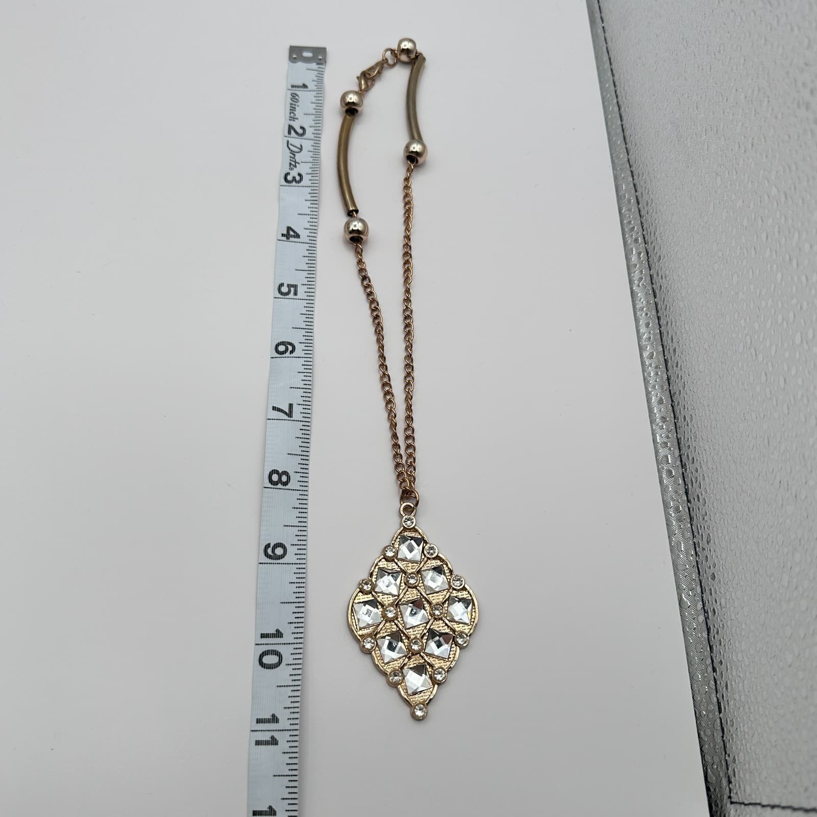 Vintage Y2K Gold Tone Clear Glass Pendant Necklace Women's Classic Jewelry - Thumbnail 9