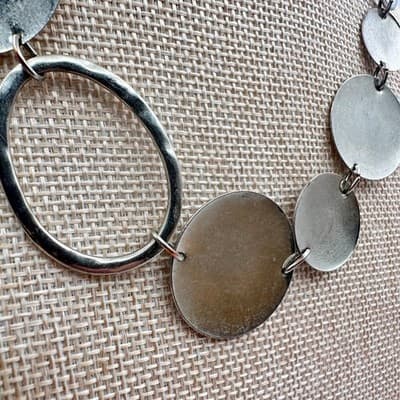 Vintage 90s Silver Tone Disc Oval Link Necklace Statement Women's Jewelry - Thumbnail 4