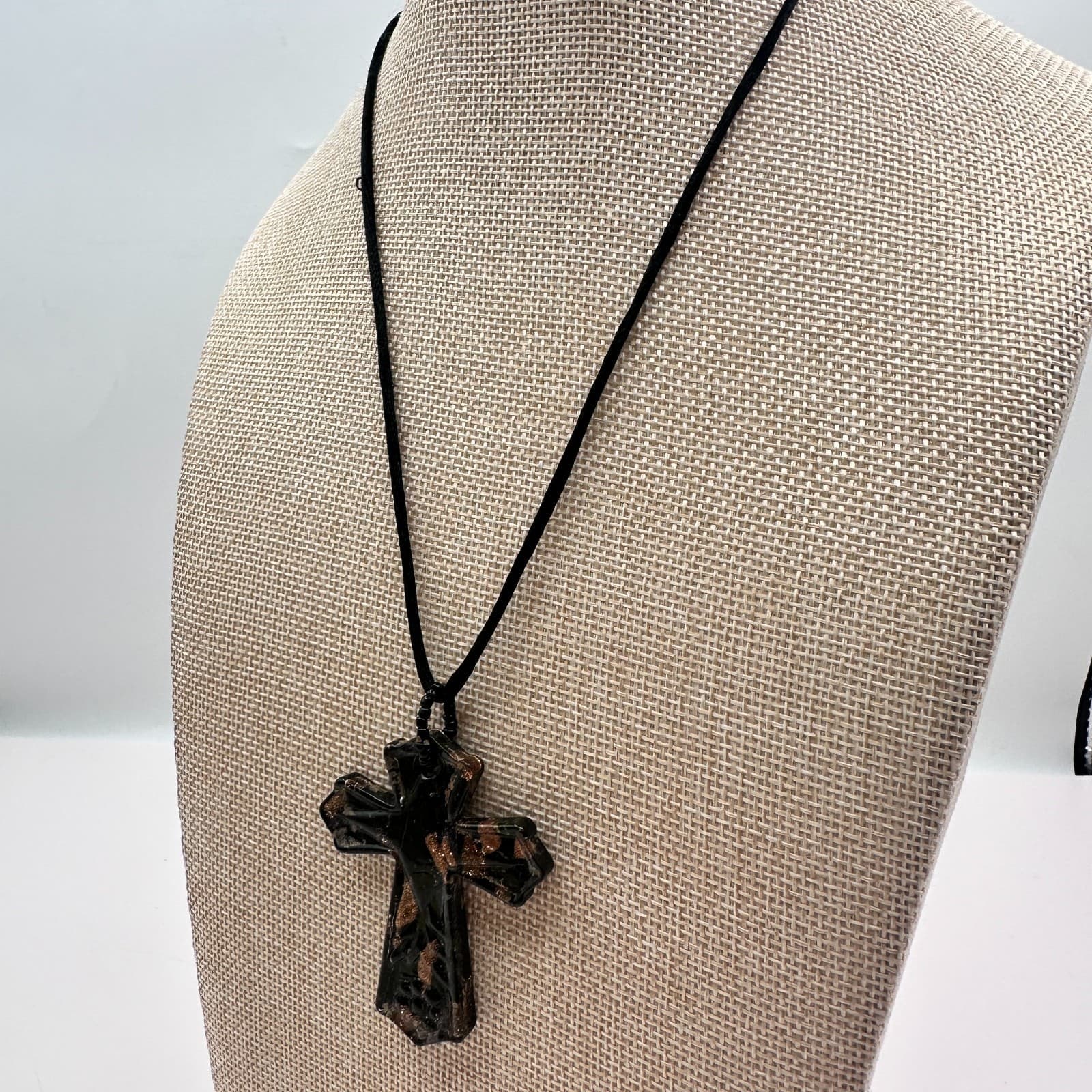 Vintage 80s Murano Blown Glass Cross Pendant Foil Flecked Black Cord Jewelry - Thumbnail 6