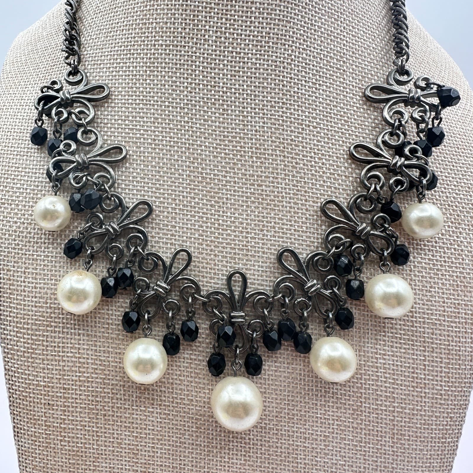 Vintage Y2K Black Onyx Beaded Faux Pearl Bib Necklace Gunmetal Filigree Jewelry - Thumbnail 2