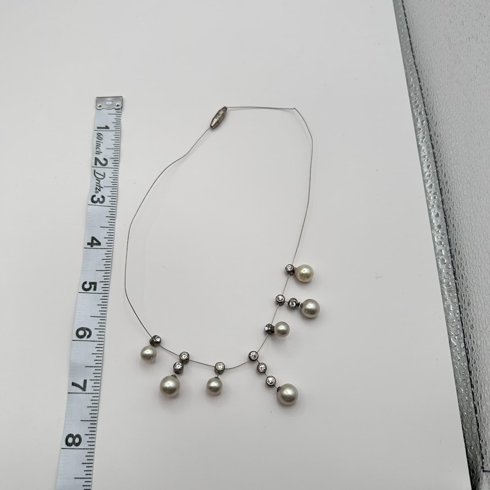 Vintage 90s Clear Glass Floating Faux Pearl Drop Silver Tone Y-Shape Necklace - Thumbnail 7