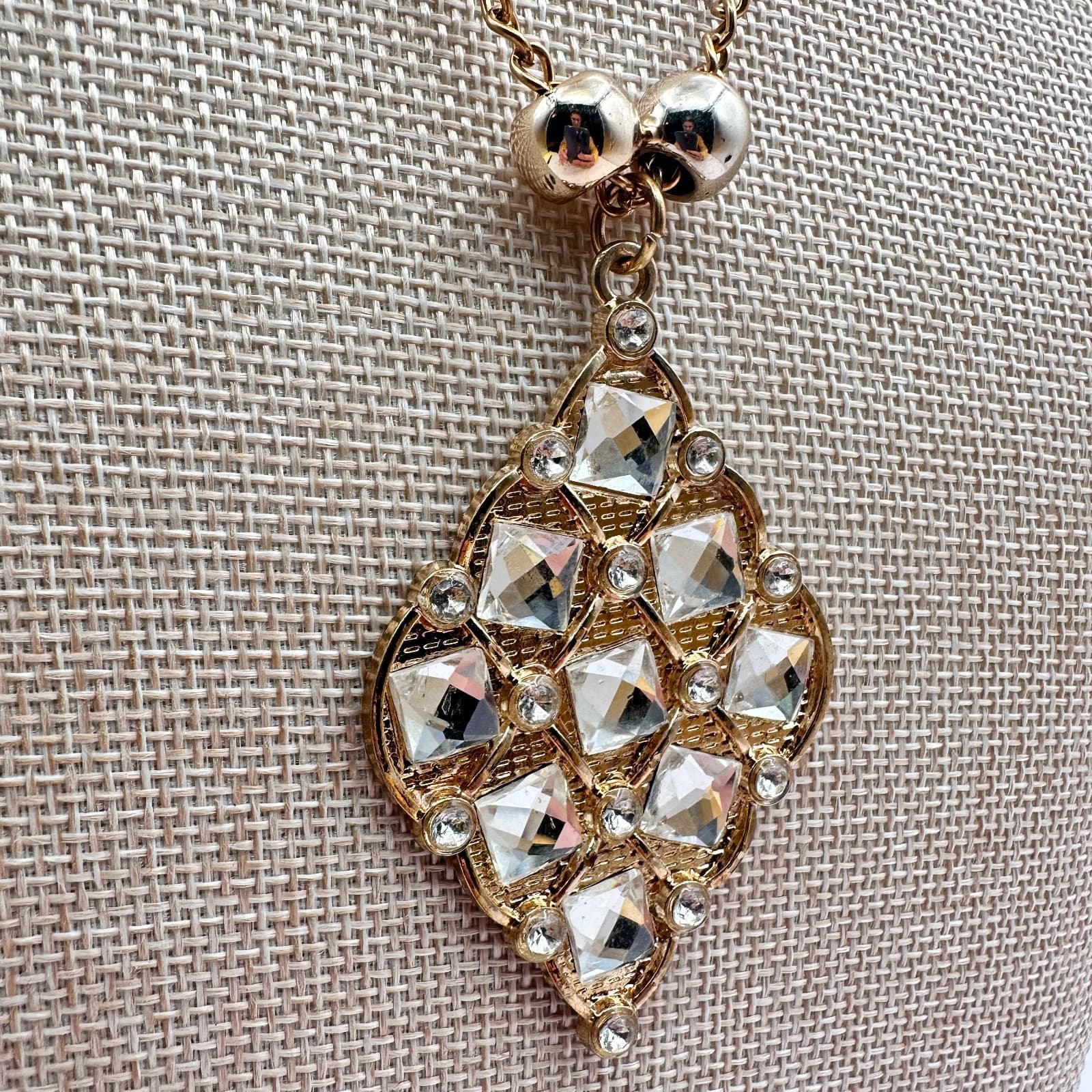 Vintage Y2K Gold Tone Clear Glass Pendant Necklace Women's Classic Jewelry - Thumbnail 6