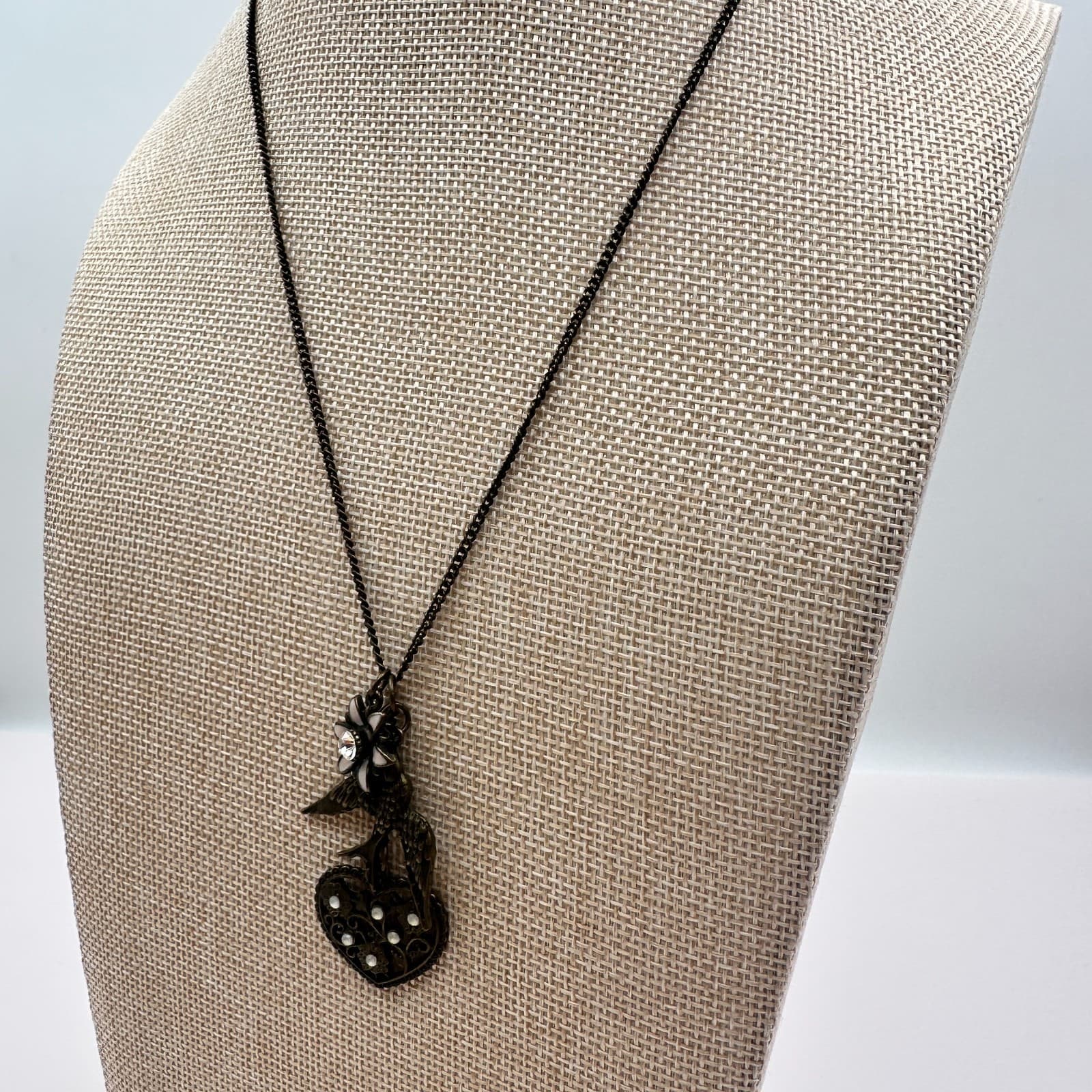 Vintage 80s Bird Heart Necklace Oxidized Silver Tone Flower Pendant Jewelry - Thumbnail 7