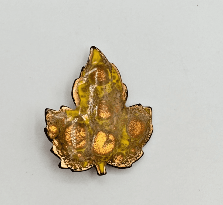 Vintage 90s Enamel Copper Tone Leaf Brooch Pin Statement Women's Classic Jewelry