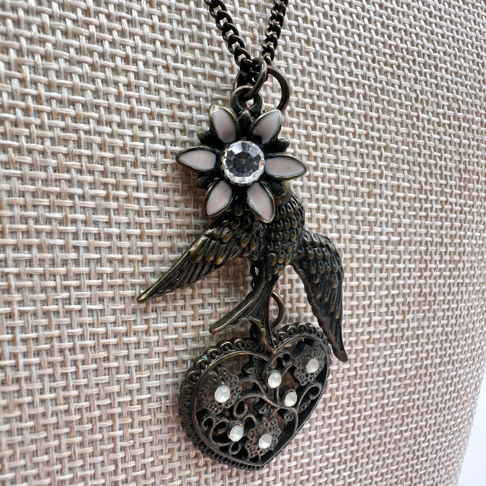 Vintage 80s Bird Heart Necklace Oxidized Silver Tone Flower Pendant Jewelry - Thumbnail 5