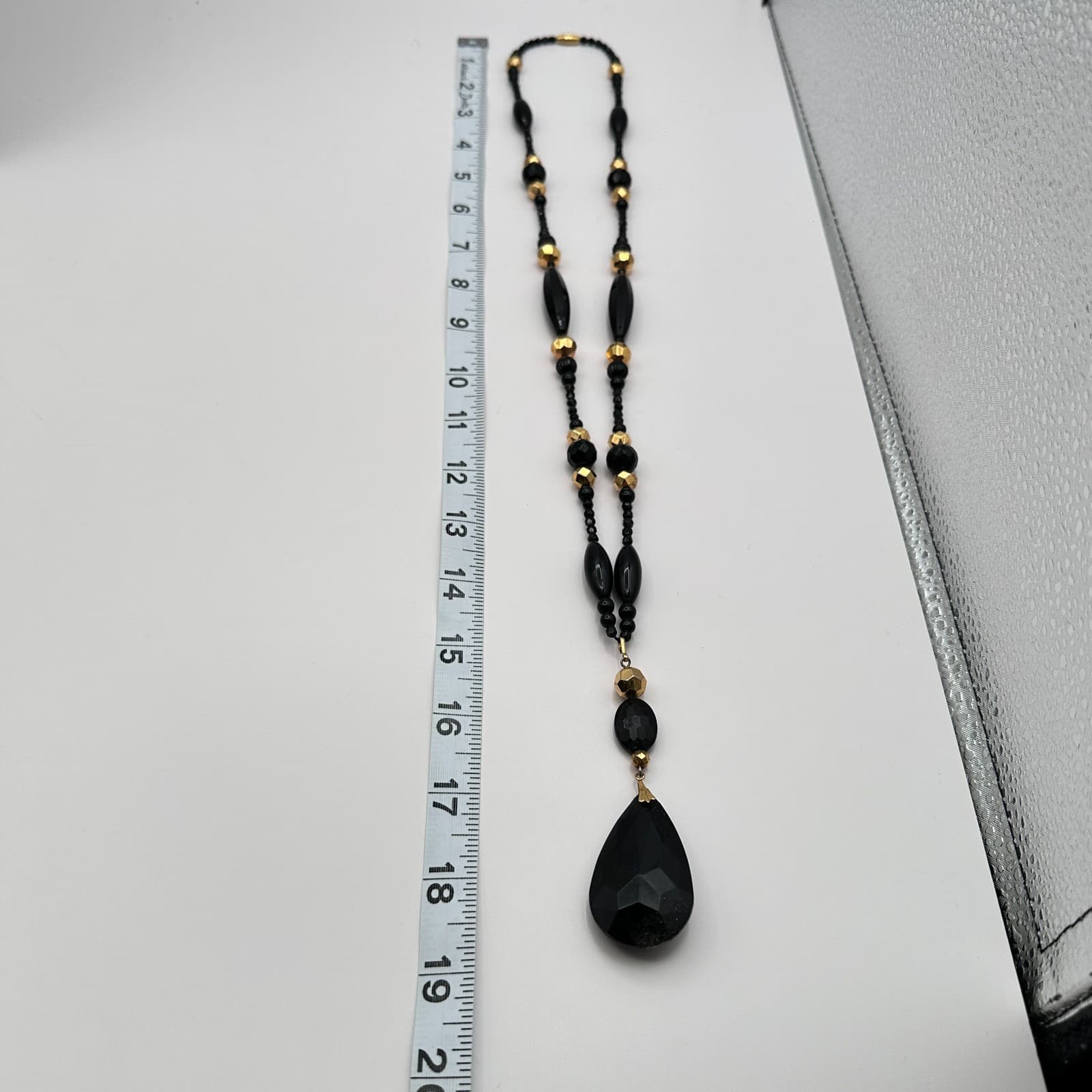 Vintage 90s Gold Tone & Black Beaded Teardrop Pendant Necklace Boho Jewelry - Thumbnail 9
