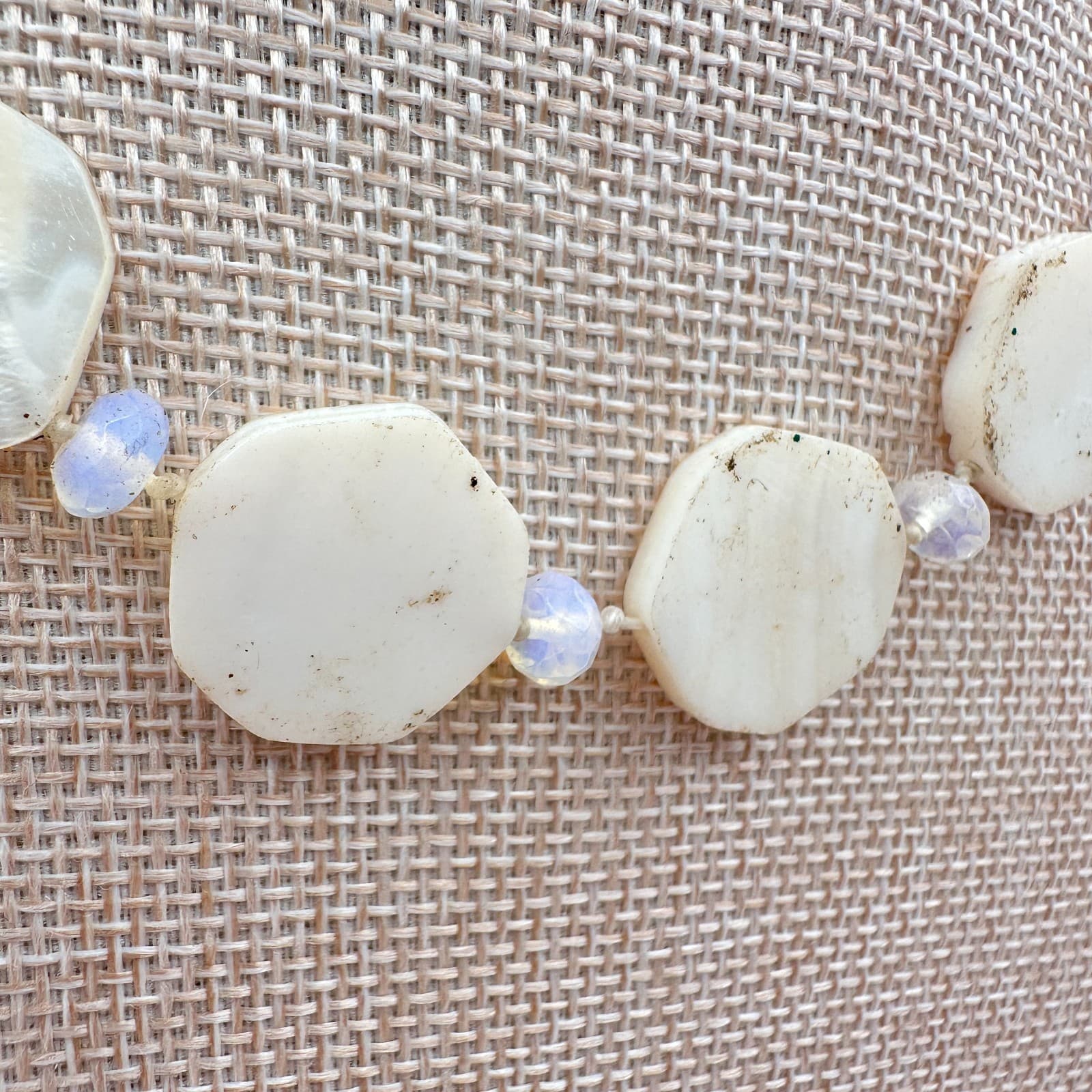 Vintage Y2K Cream Hexagon Shell Bead Necklace White Glass Spacer Women's Jewelry - Thumbnail 4