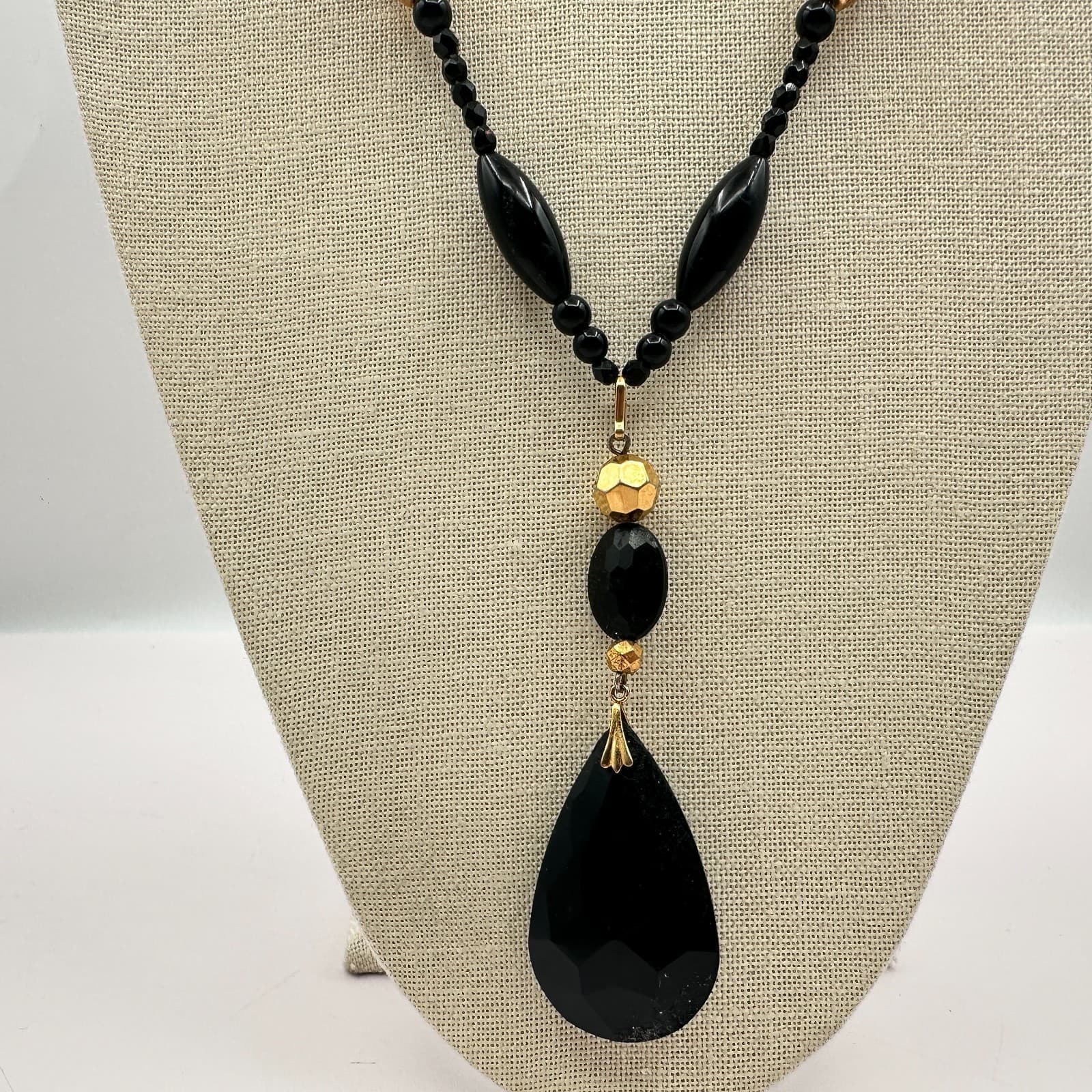 Vintage 90s Gold Tone & Black Beaded Teardrop Pendant Necklace Boho Jewelry - Thumbnail 5