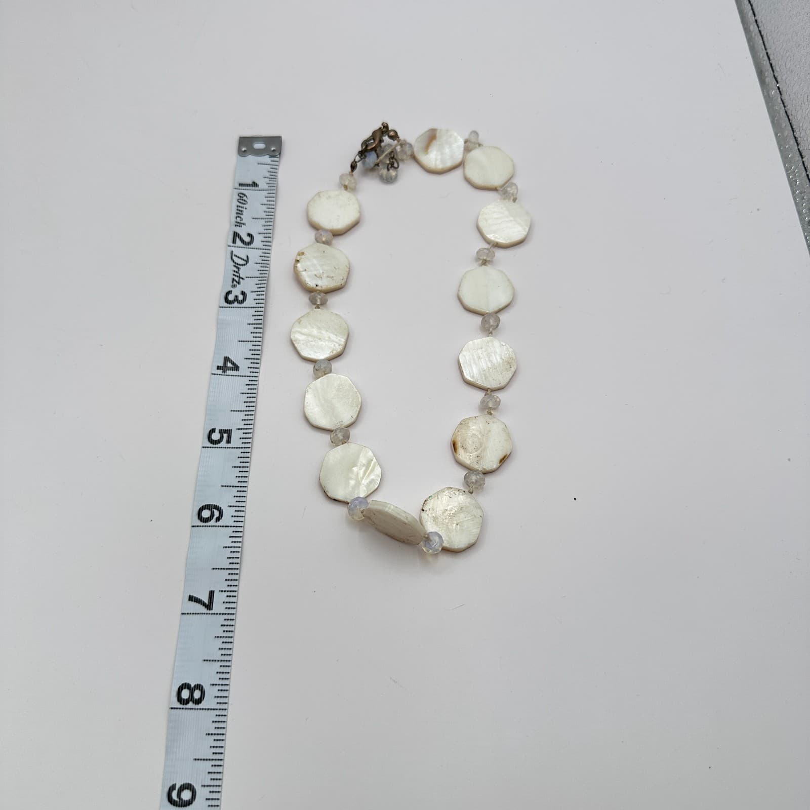 Vintage Y2K Cream Hexagon Shell Bead Necklace White Glass Spacer Women's Jewelry - Thumbnail 7