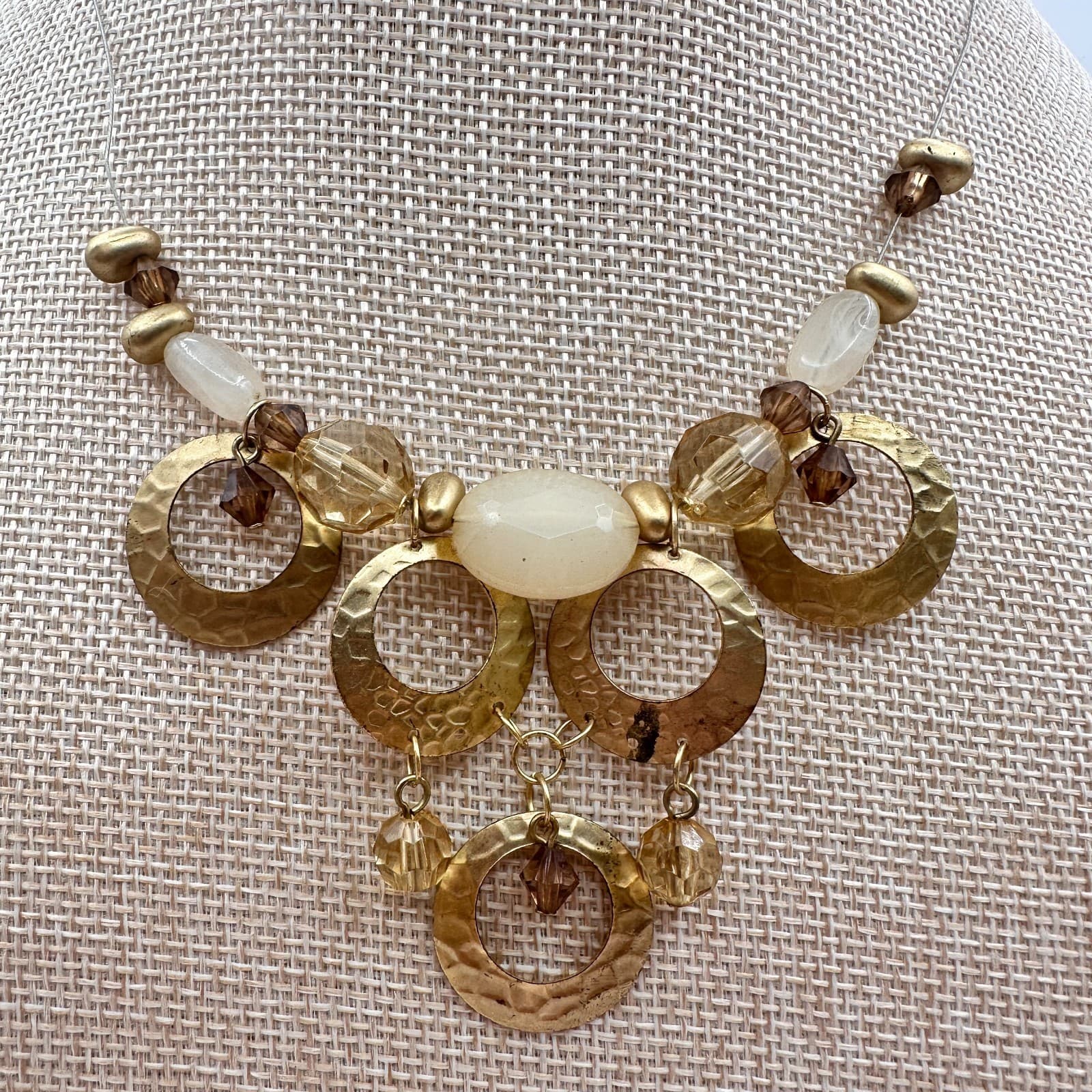 Vintage 90s Gold Tone Hammered Hoop Bib Necklace Glass Bead Boho Fashion Jewelry - Thumbnail 2