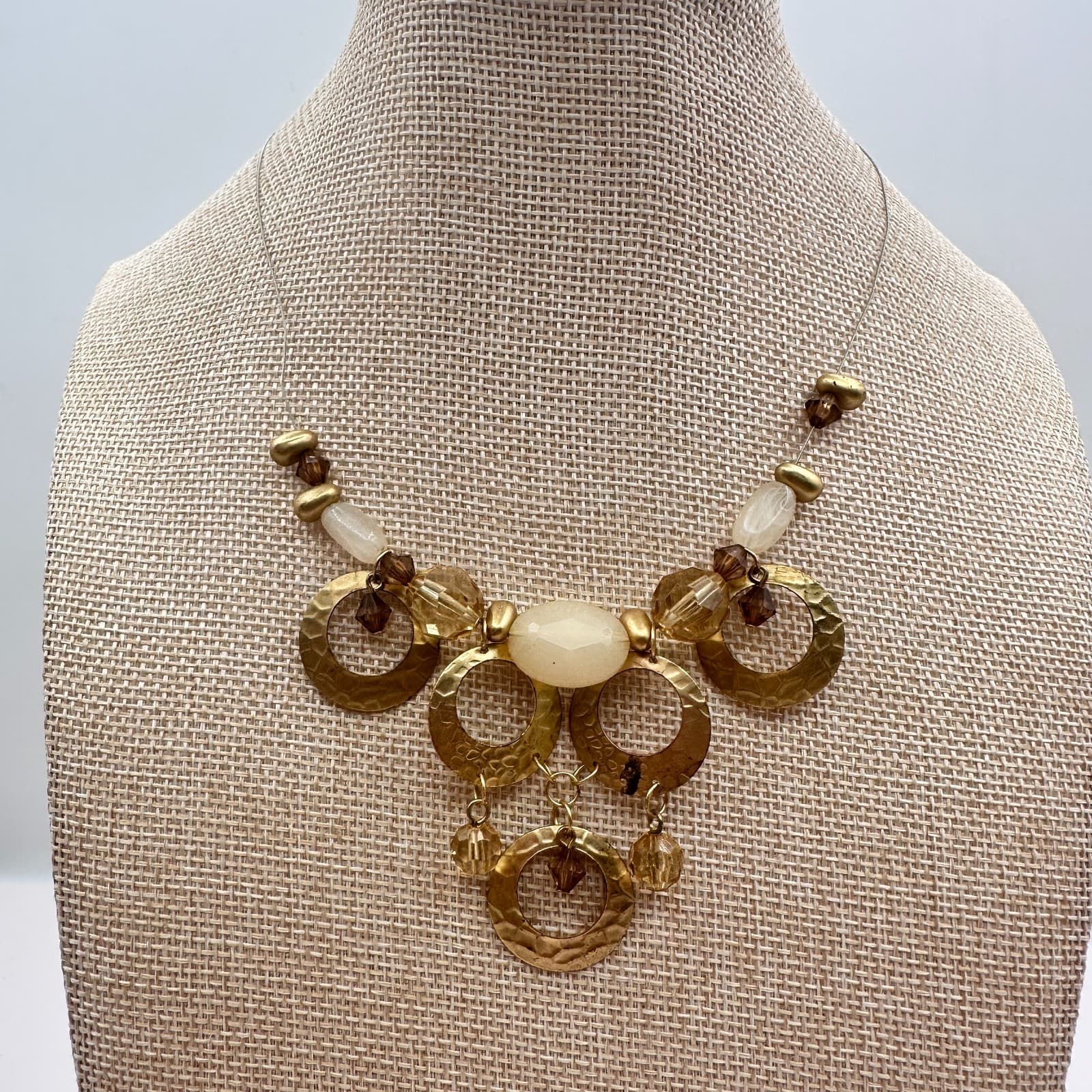 Vintage 90s Gold Tone Hammered Hoop Bib Necklace Glass Bead Boho Fashion Jewelry - Thumbnail 6