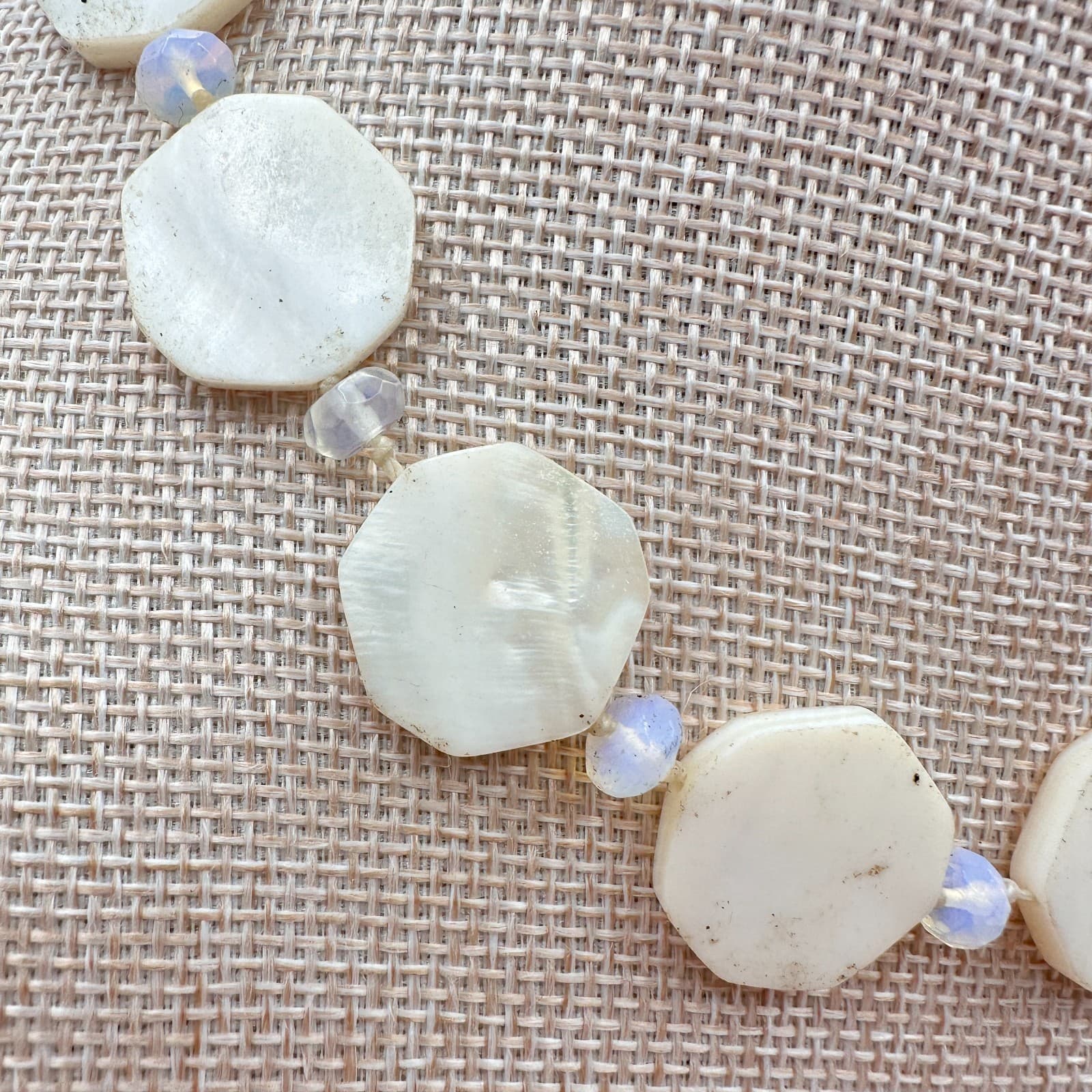 Vintage Y2K Cream Hexagon Shell Bead Necklace White Glass Spacer Women's Jewelry - Thumbnail 2