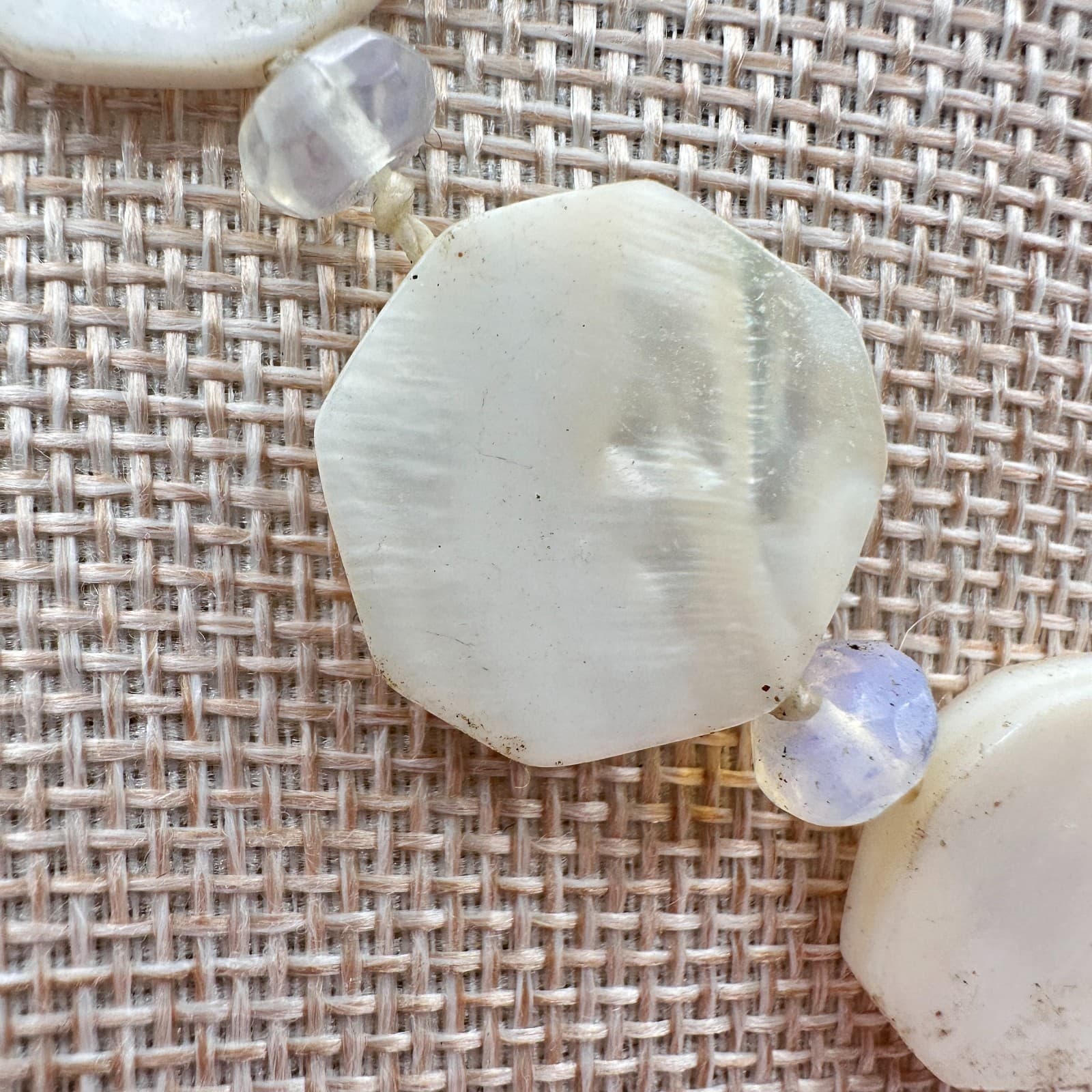 Vintage Y2K Cream Hexagon Shell Bead Necklace White Glass Spacer Women's Jewelry - Thumbnail 3