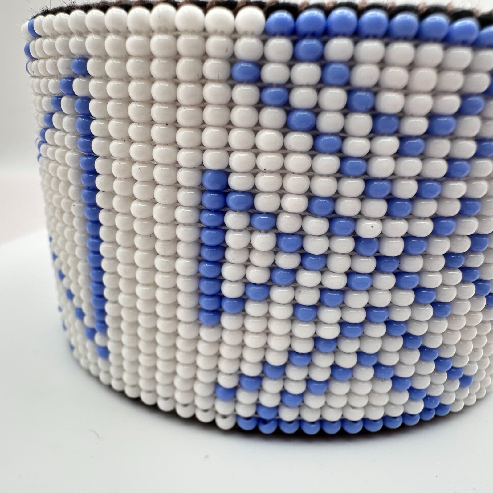 Vintage 90s White Blue Glass Seed Bead Native Style Leather Wide Cuff Bracelet - Thumbnail 5