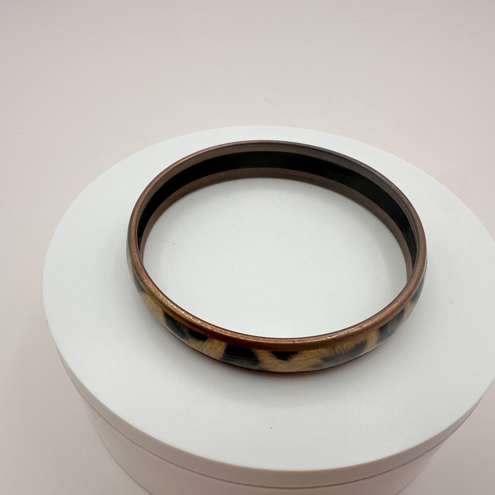 Vintage 90s Leopard Animal Print Brass Bangle Bracelet Cowhide Retro Jewelry - Thumbnail 2