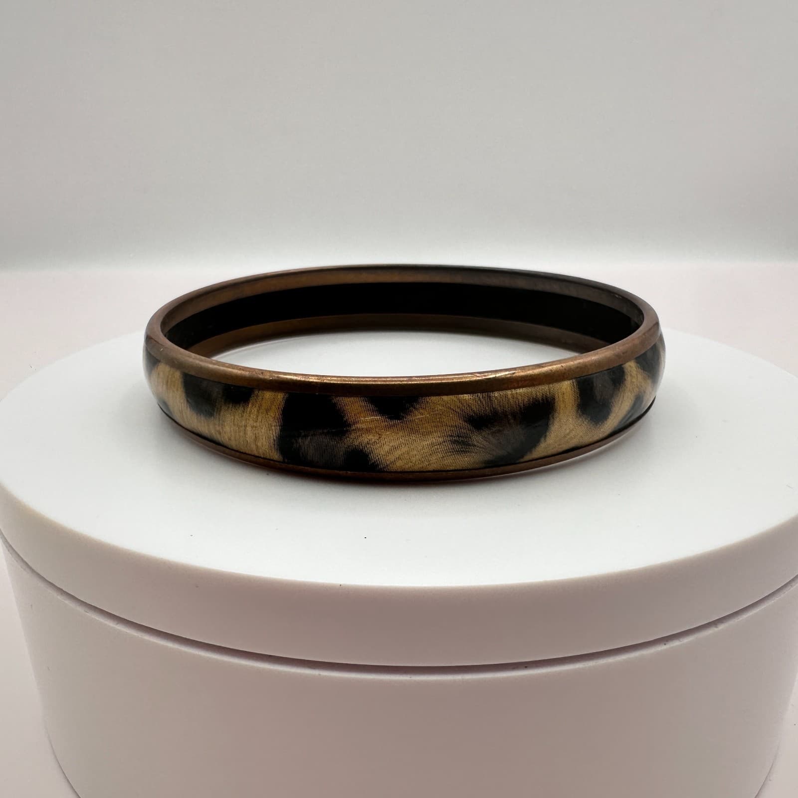 Vintage 90s Leopard Animal Print Brass Bangle Bracelet Cowhide Retro Jewelry - Thumbnail 6