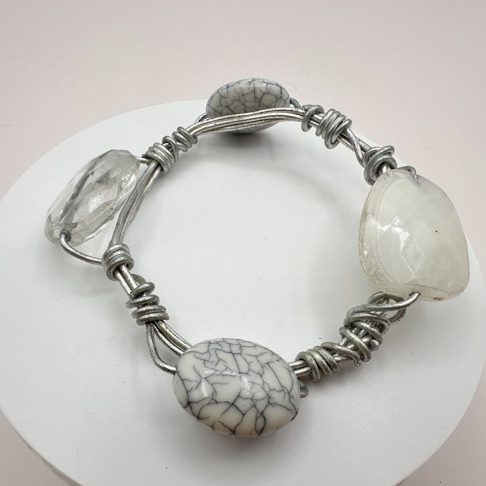Vintage 90s Silver Tone Wire Wrap Bangle Bracelet Howlite Gemstone Retro jewelry - Thumbnail 3