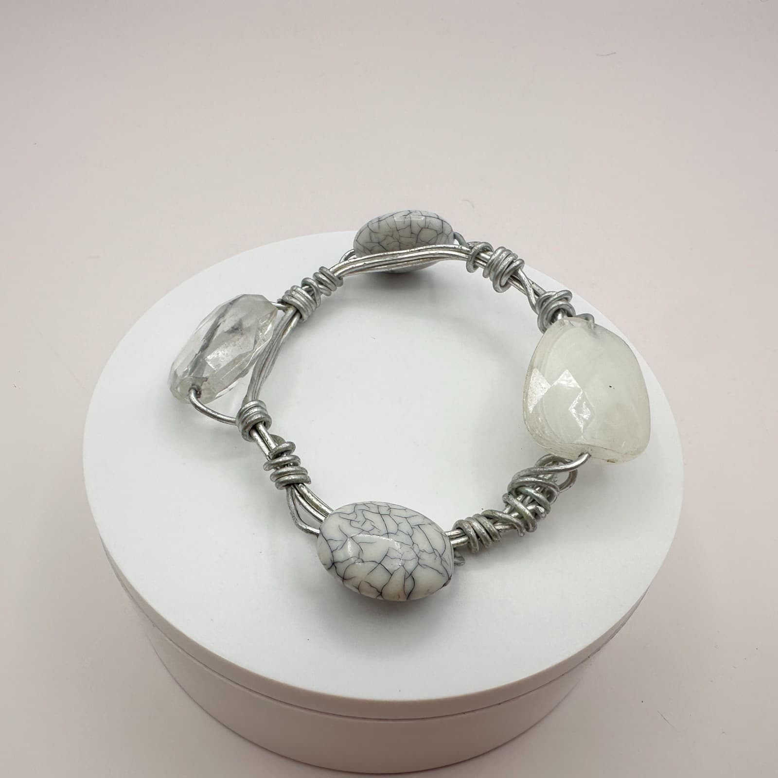 Vintage 90s Silver Tone Wire Wrap Bangle Bracelet Howlite Gemstone Retro jewelry - Thumbnail 2