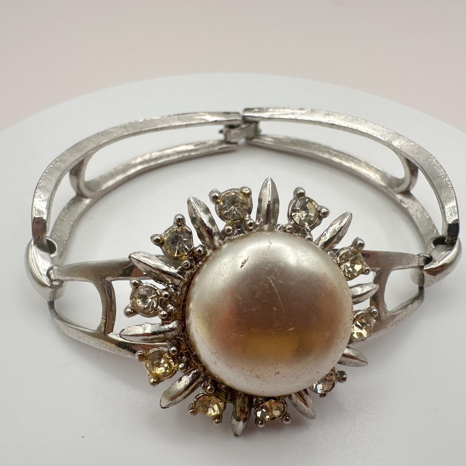 Vintage 80s Silver Tone Faux Pearl Sunburst Bangle Bracelet Rhinestone Jewelry - Thumbnail 2