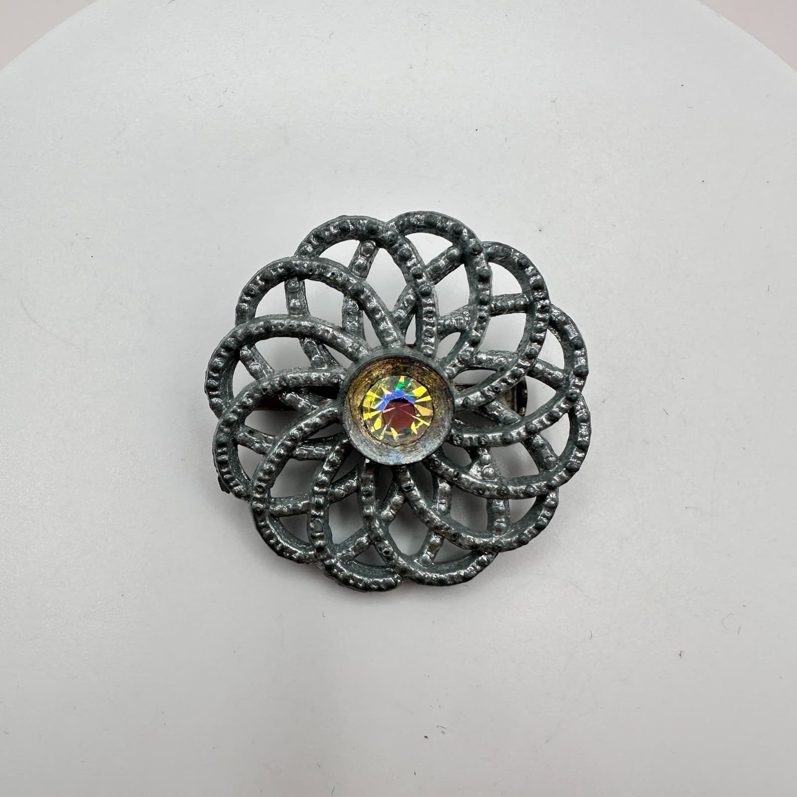 Vintage 90s Silver Tone Openwork Flower Brooch Aurora Borealis Glass Jewelry - Thumbnail 2
