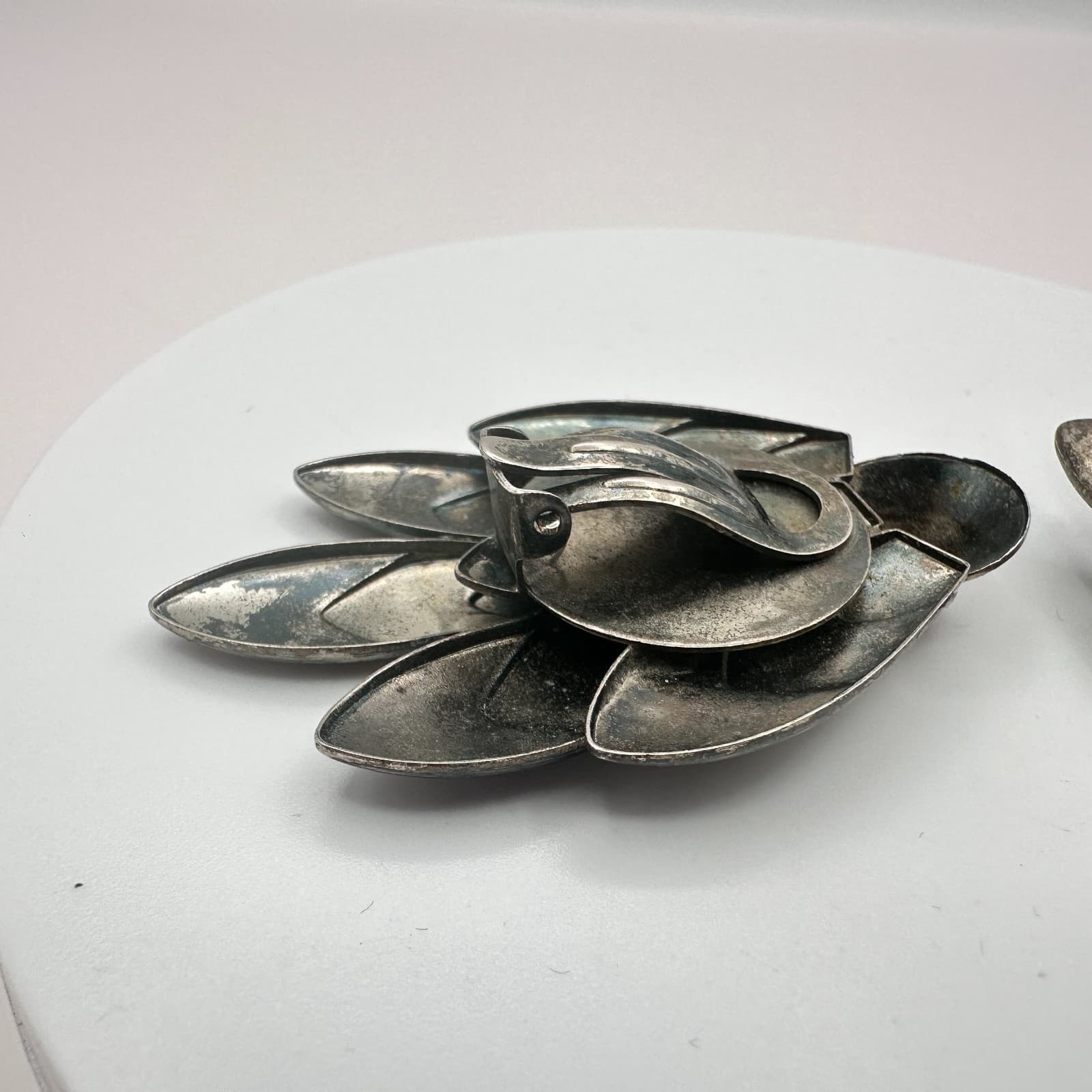 Vintage 80s Silver Tone Clear Glass Earrings Floral Leaf Boho Fashion Jewelry - Thumbnail 7