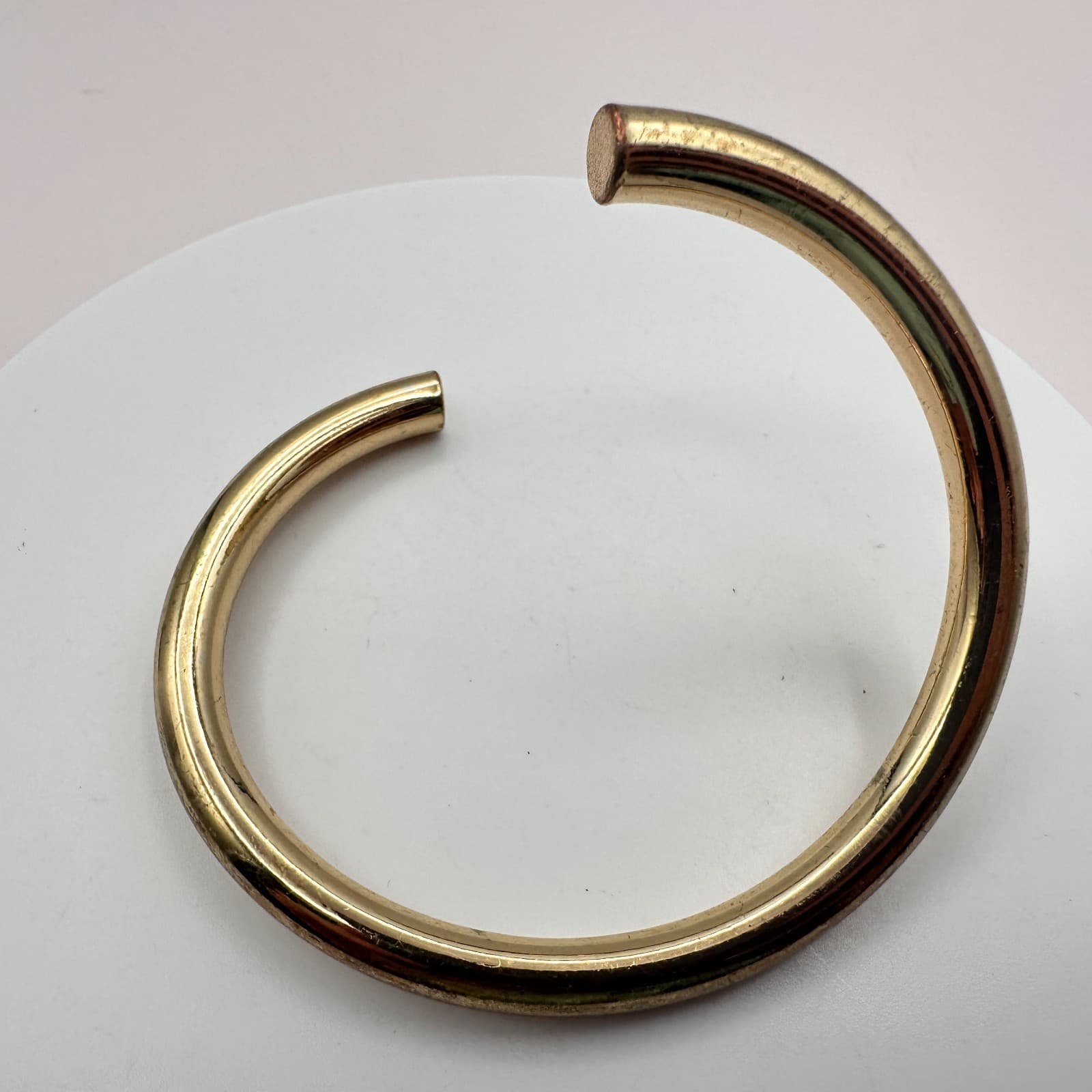 Vintage 90s Sculptural Spiral Cuff Bracelet Gold Tone Minimalist Women's Jewelry - Thumbnail 4