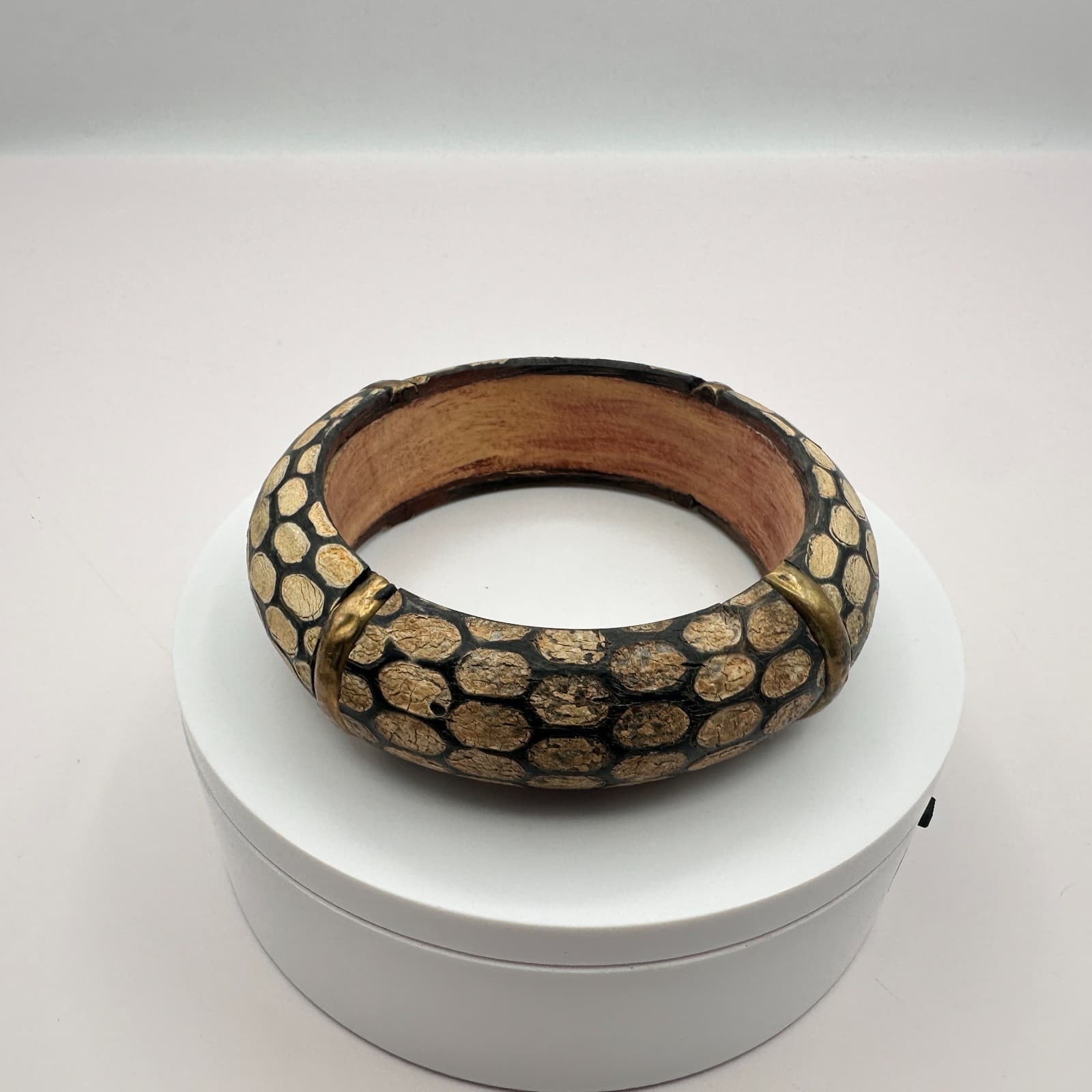 Vintage 90s Y2K Boho Chunky Wooden Bangle Snake Skin Pattern Statement Jewelry - Thumbnail 2