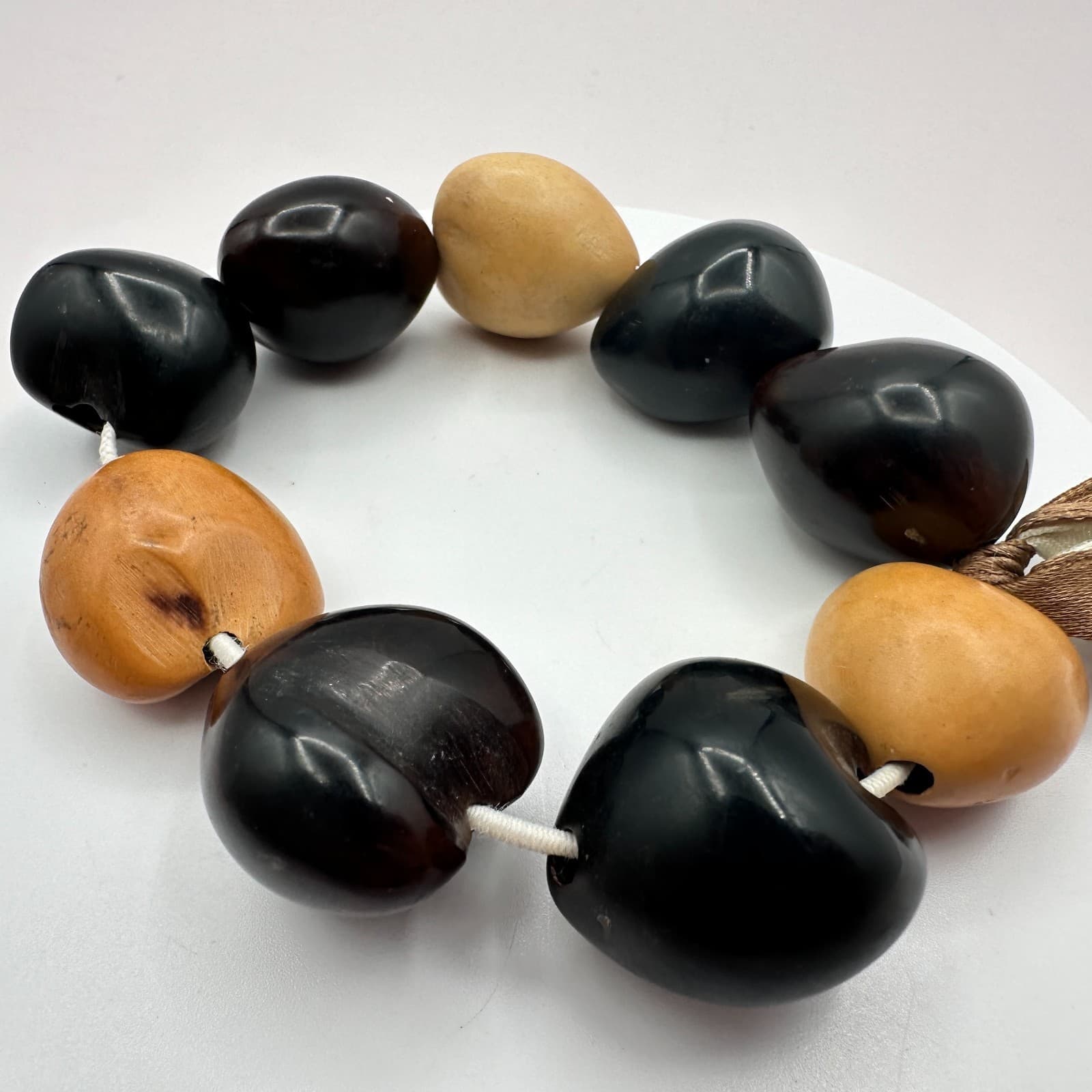 Vintage Y2K Black Tan Kukui Nut Beaded Ribbon Tie Bracelet Women's Jewelry - Thumbnail 4