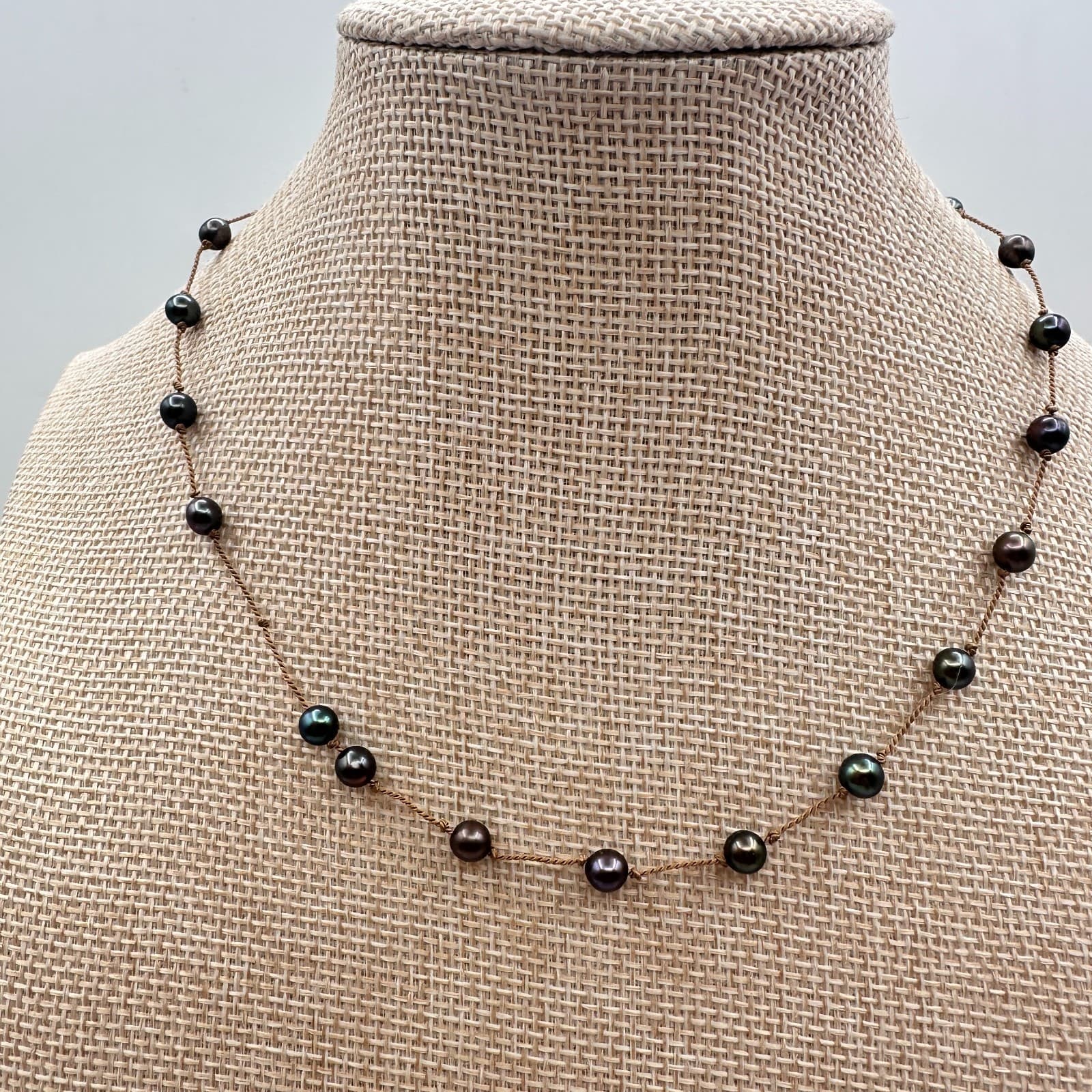 Vintage 90s Black Pearl Glass Bead Necklace Set Duo Floral Pendant Boho Jewelry - Thumbnail 4