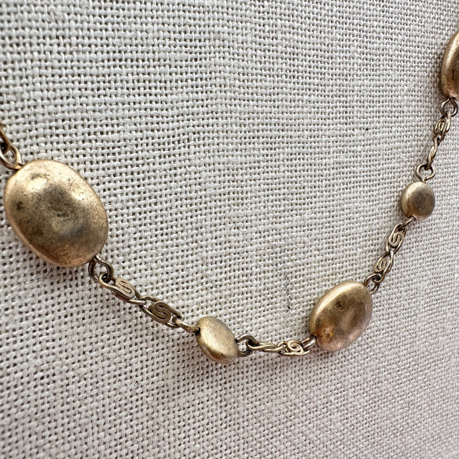 Vintage 90s Lia Sophia Gold Tone Hammered Pebble Station Chain Necklace Jewelry - Thumbnail 5