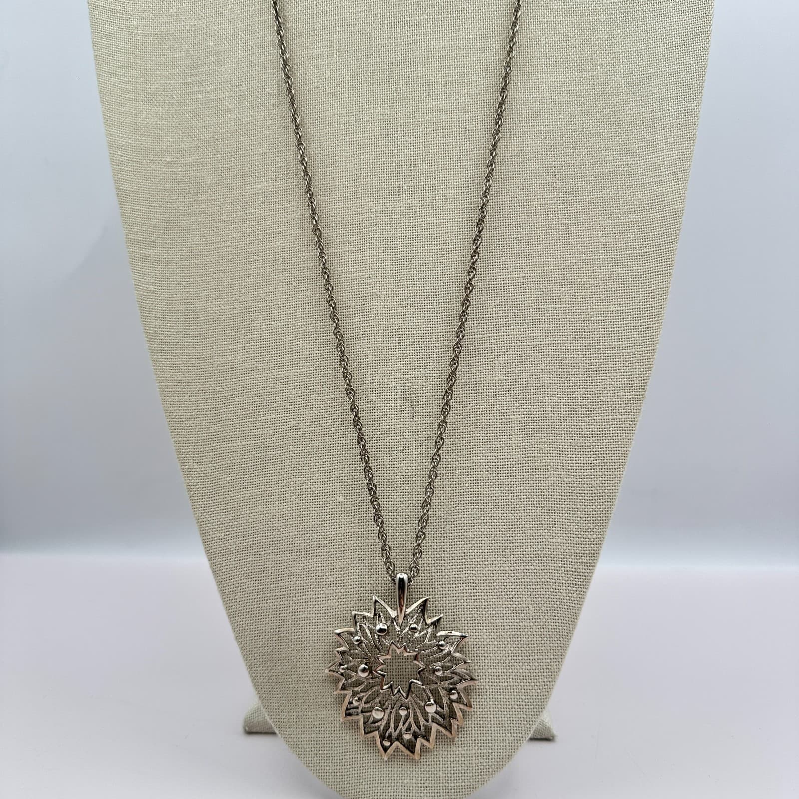 Vintage 90s Silver Tone Rope Chain Sunburst Pendant Necklace Women's Jewelry - Thumbnail 3