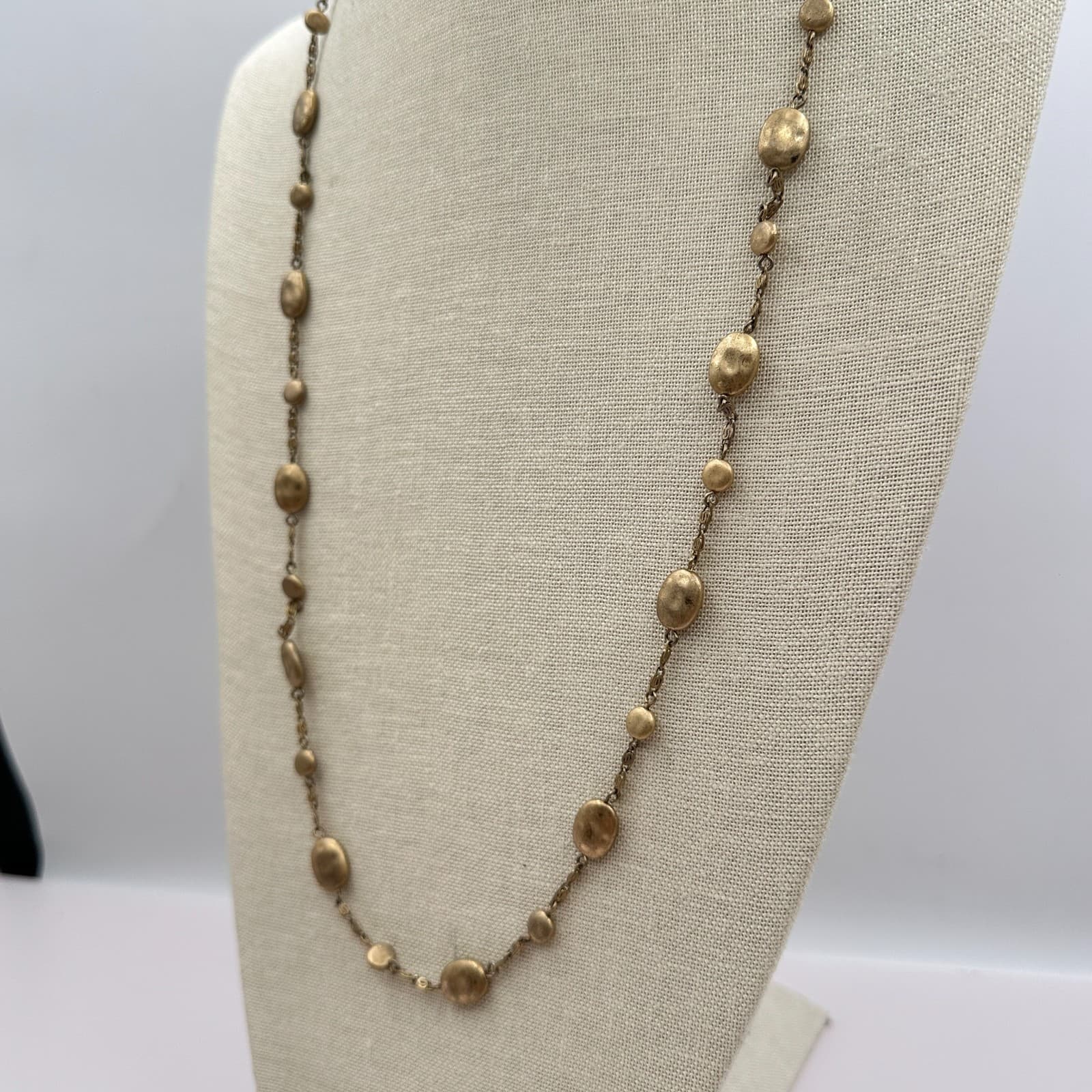 Vintage 90s Lia Sophia Gold Tone Hammered Pebble Station Chain Necklace Jewelry - Thumbnail 7